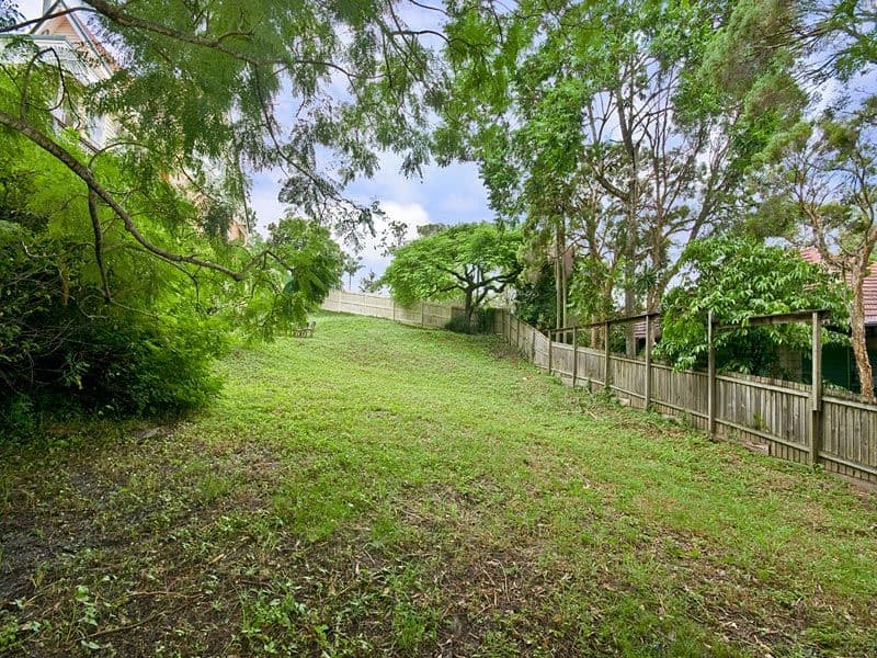 20 Carroll Street, BARDON QLD 4065, Bardon - Thumbnail 3
