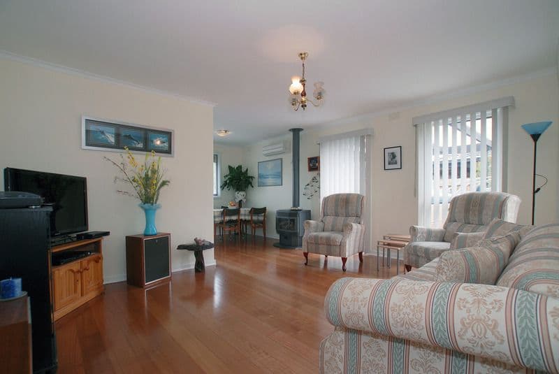 6 Benelong Crescent, SEAFORD VIC 3198, Seaford - Thumbnail 6