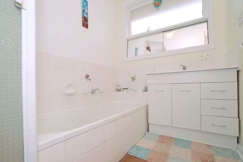 6 Benelong Crescent, SEAFORD VIC 3198, Seaford - Thumbnail 7