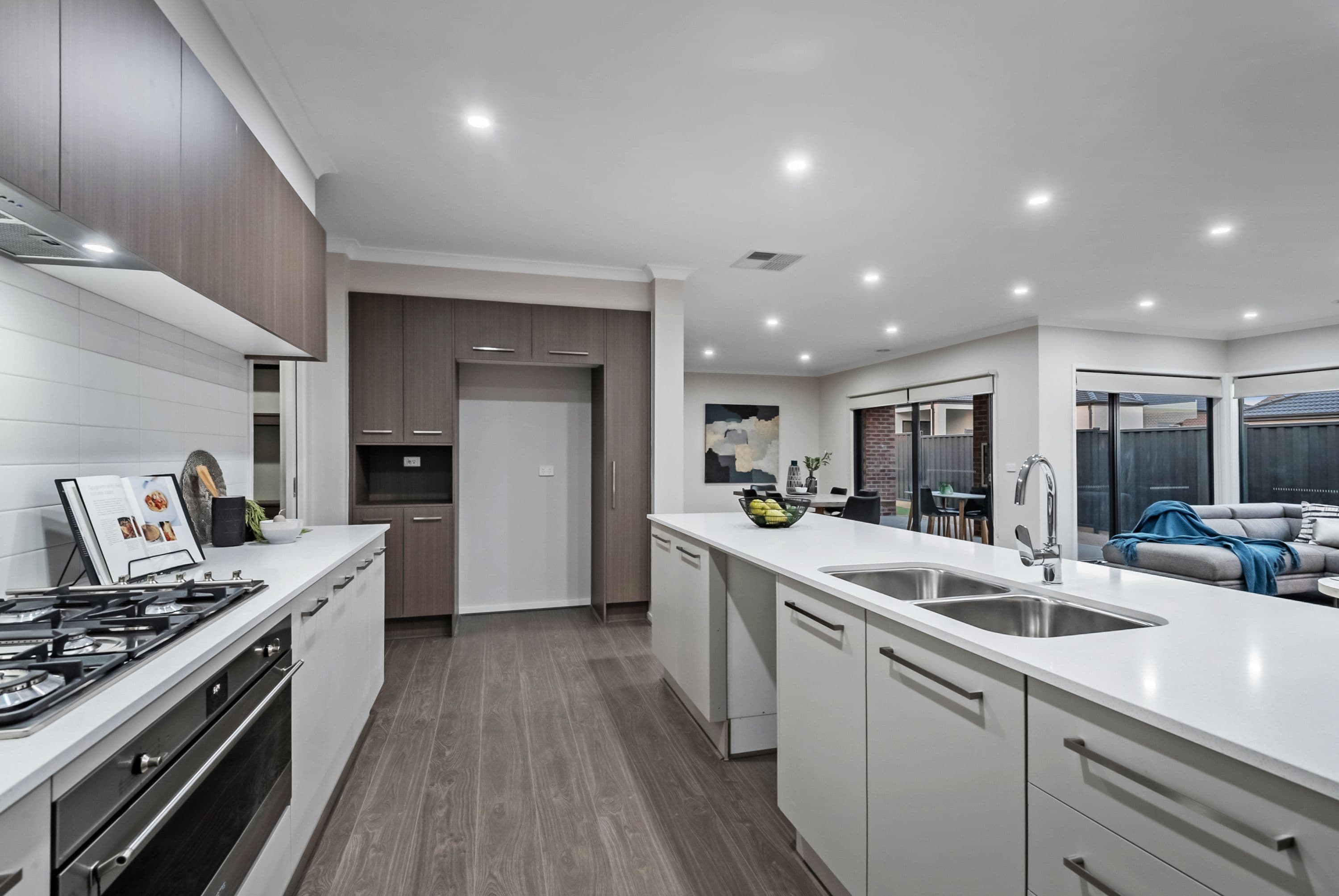 38 Riverglen Drive, Craigieburn VIC 3064, Craigieburn - Image 1