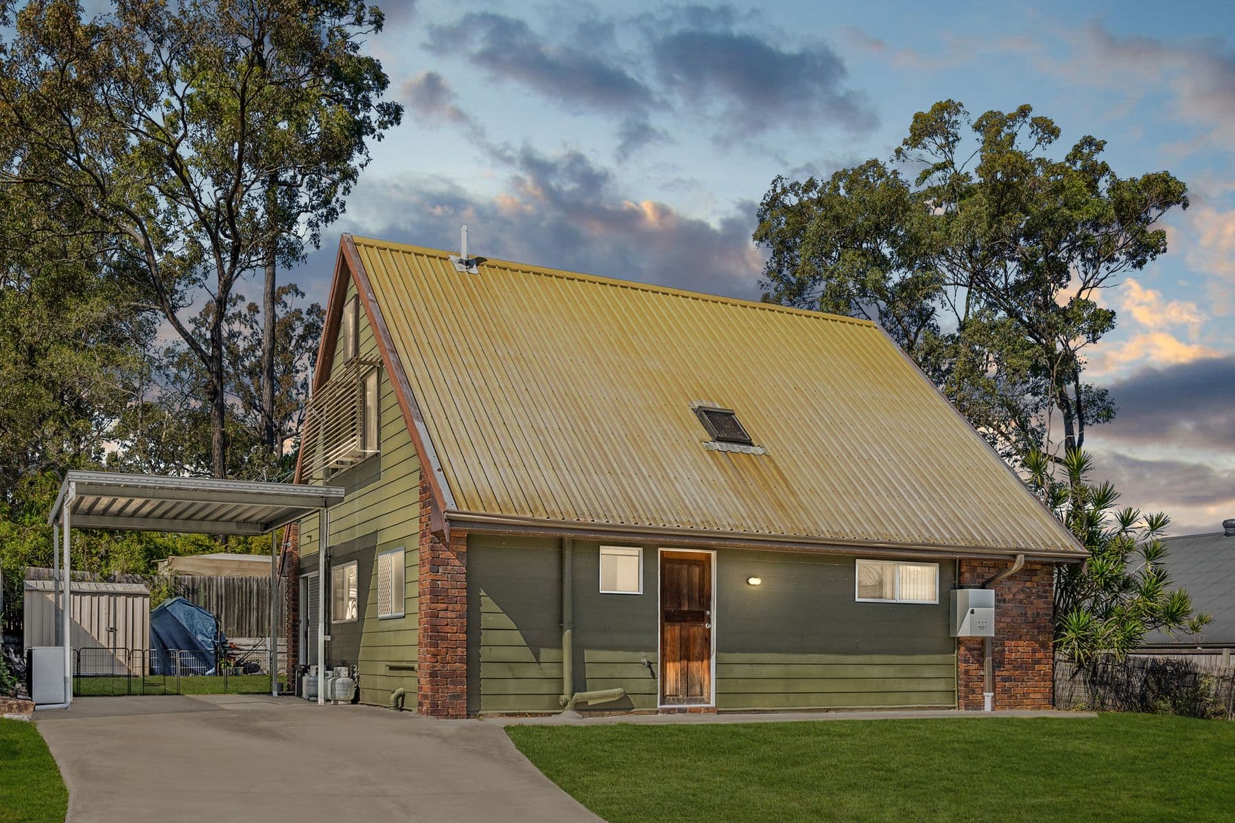 7 Irvine Place, Hillcrest QLD 4118, Hillcrest - Image 1