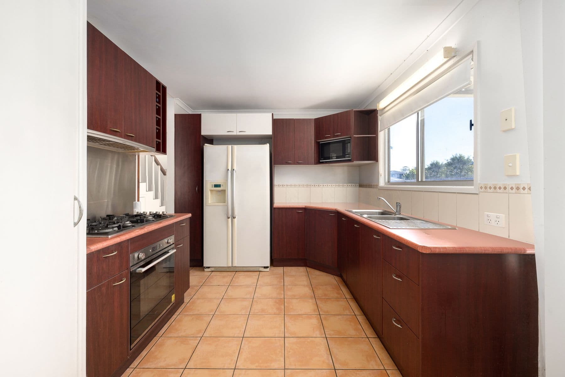 7 Irvine Place, Hillcrest QLD 4118, Hillcrest - Thumbnail 4