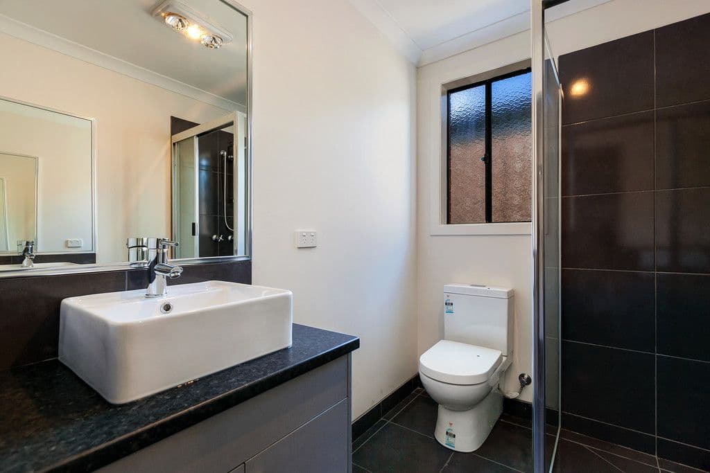 45 Eynesbury View, EPPING VIC 3076, Epping - Thumbnail 3