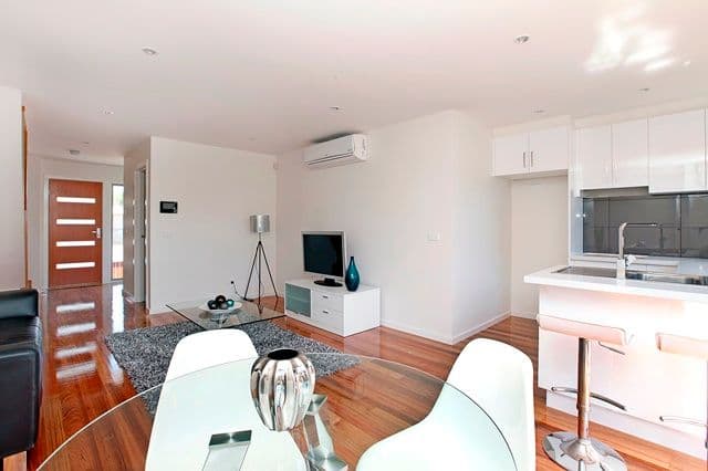 108 Winter Crescent, RESERVOIR VIC 3073, Reservoir - Thumbnail 4