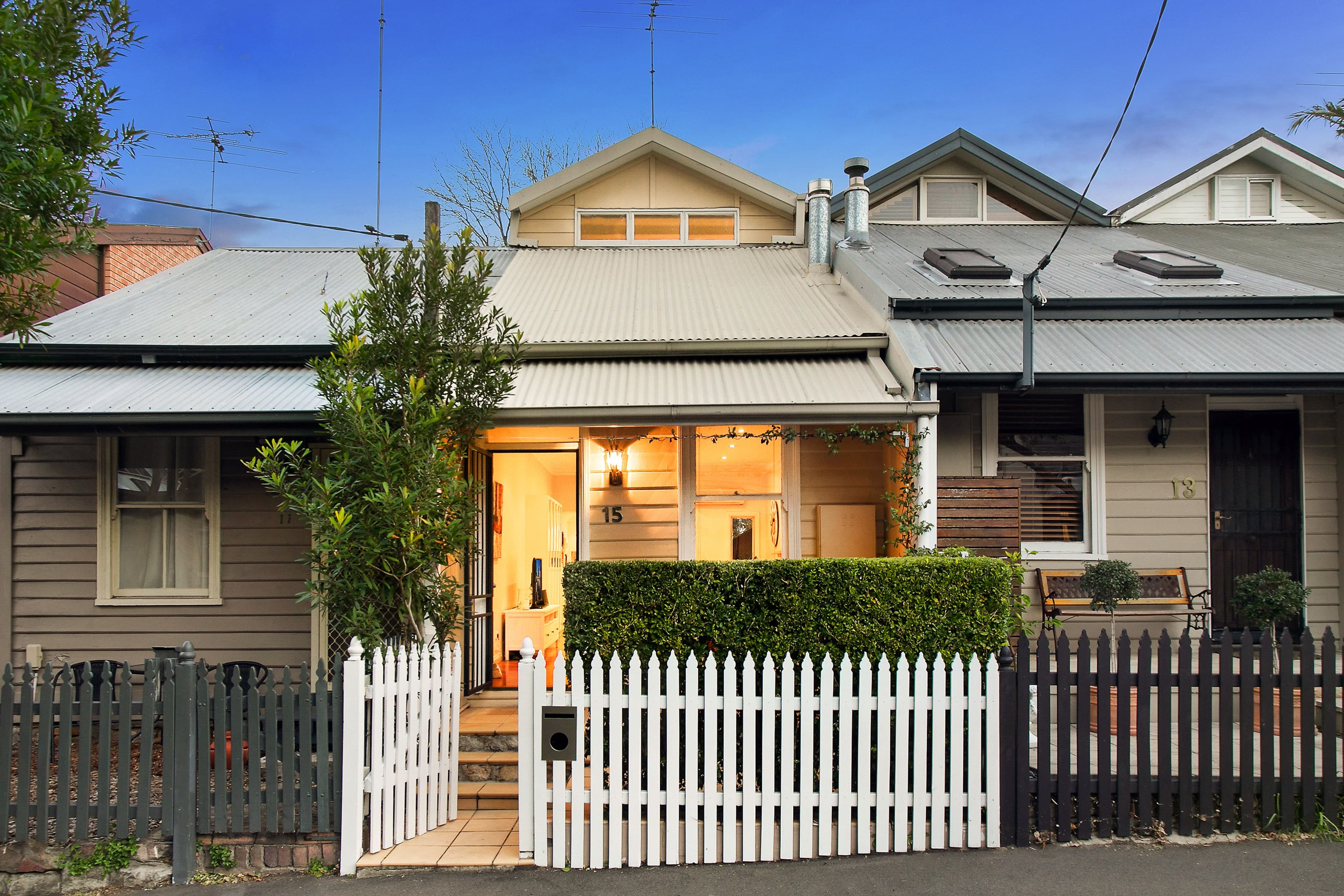 15 Roseberry Street, Balmain - Image 1