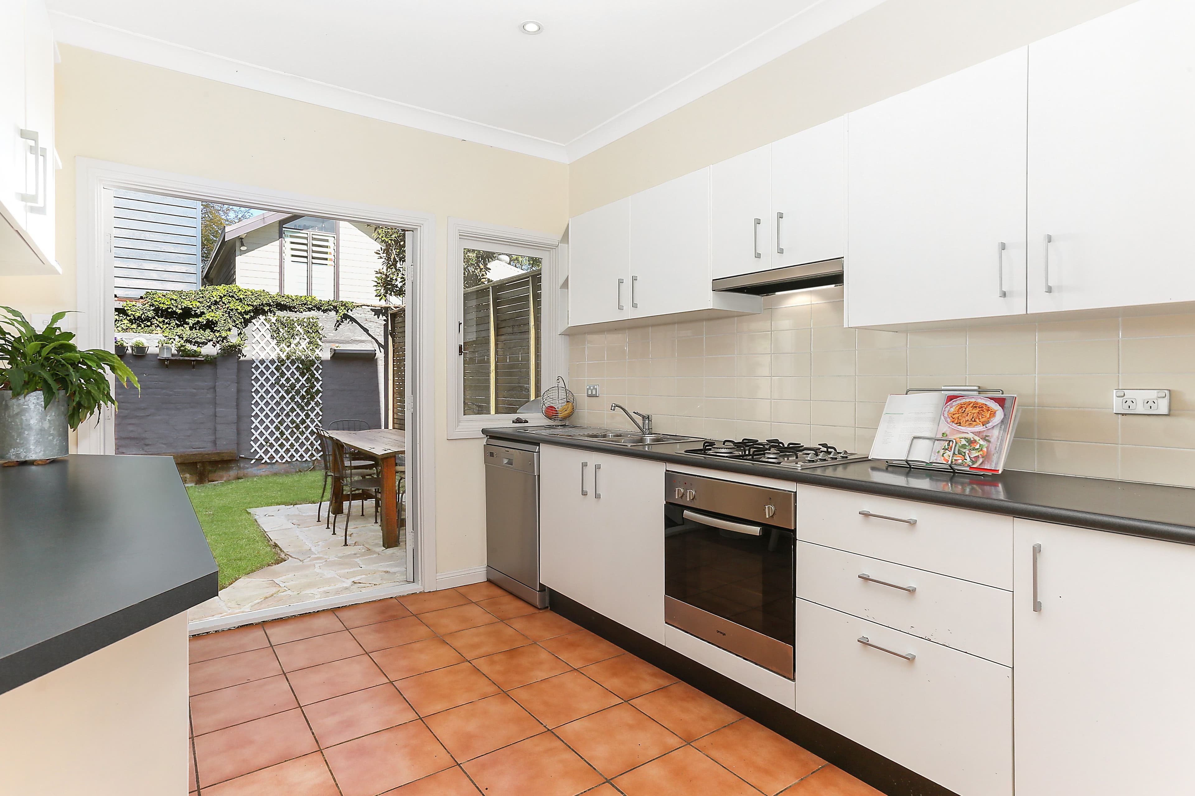15 Roseberry Street, Balmain - Thumbnail 4