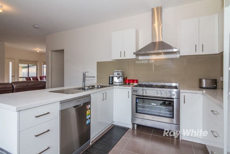 28A Cochrane Street, CRANBOURNE VIC 3977, Cranbourne - Thumbnail 7