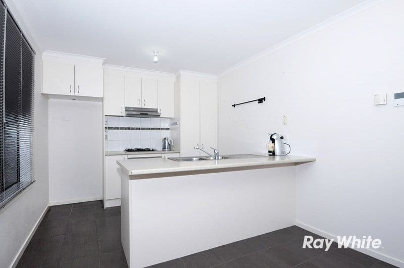 71 Calais Circuit, CRANBOURNE WEST VIC 3977, Cranbourne West - Thumbnail 2