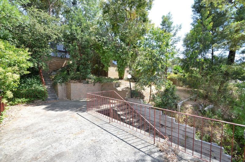 44 Avandina Crescent, Greensborough VIC 3088, Greensborough - Thumbnail 3