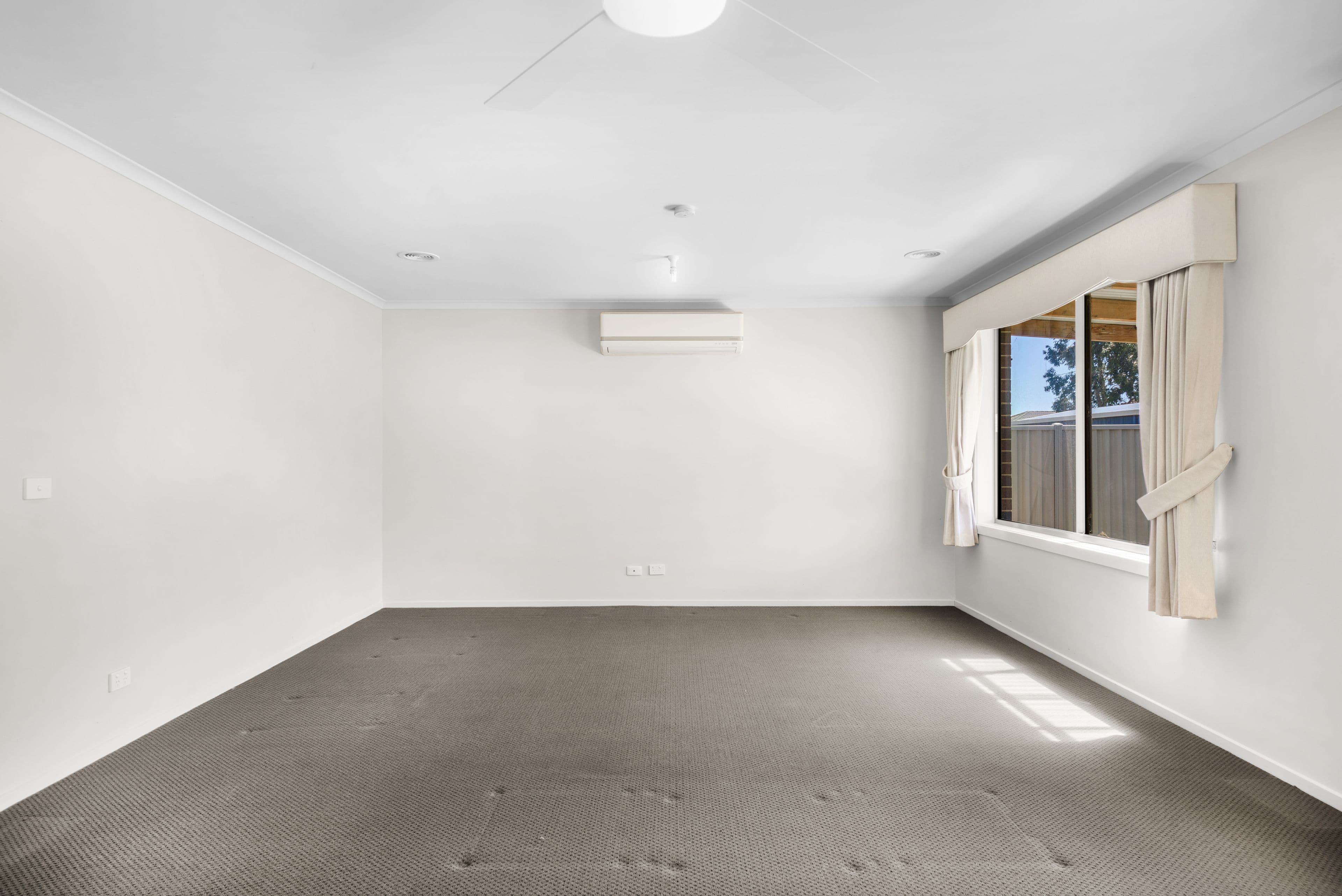10 Deakin Drive, Delacombe VIC 3356, Delacombe - Thumbnail 4
