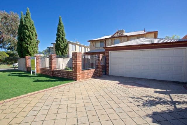 1 B Englefield Retreat, Landsdale WA 6065, Landsdale - Thumbnail 3