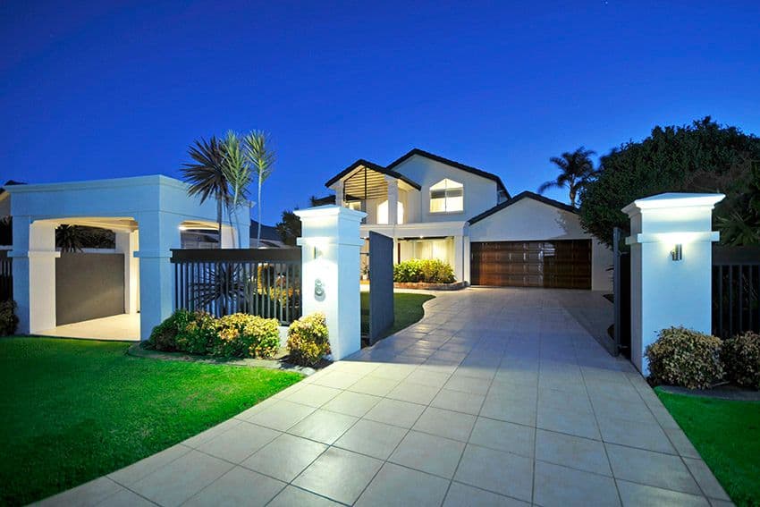 8 Kuranda Drive, ROBINA QLD 4226, Robina - Thumbnail 2