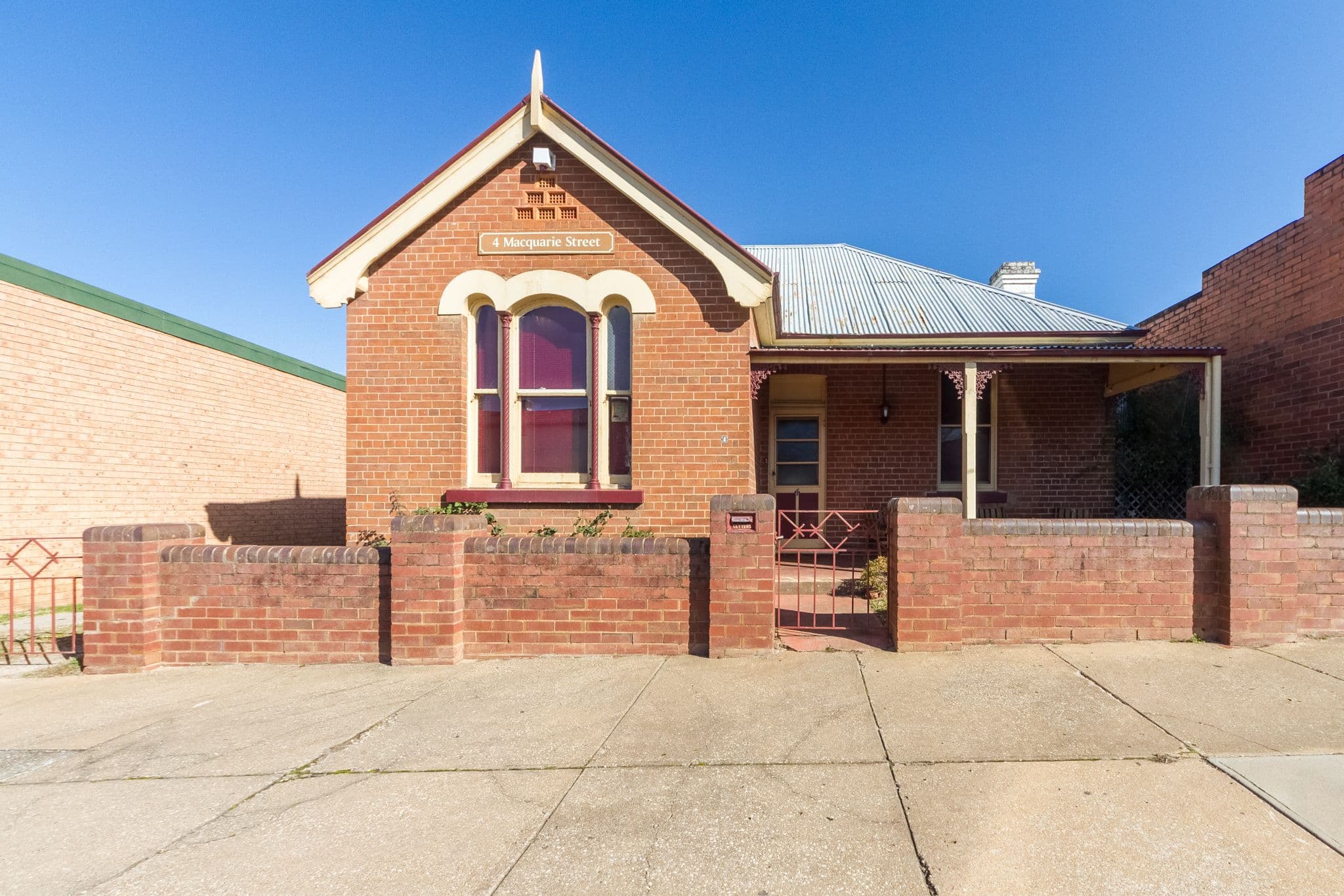 4 Macquarie Street, Cowra - Image 1