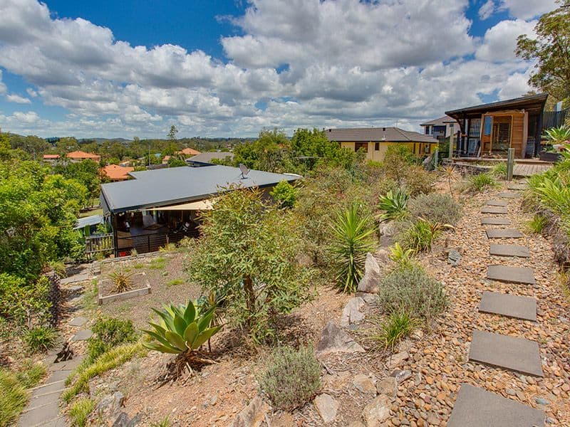 9 Quandong Crescent, ARANA HILLS QLD 4054, Arana Hills - Thumbnail 3