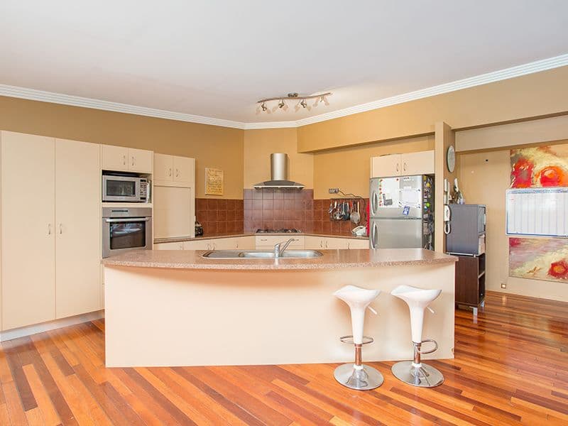 9 Quandong Crescent, ARANA HILLS QLD 4054, Arana Hills - Thumbnail 6