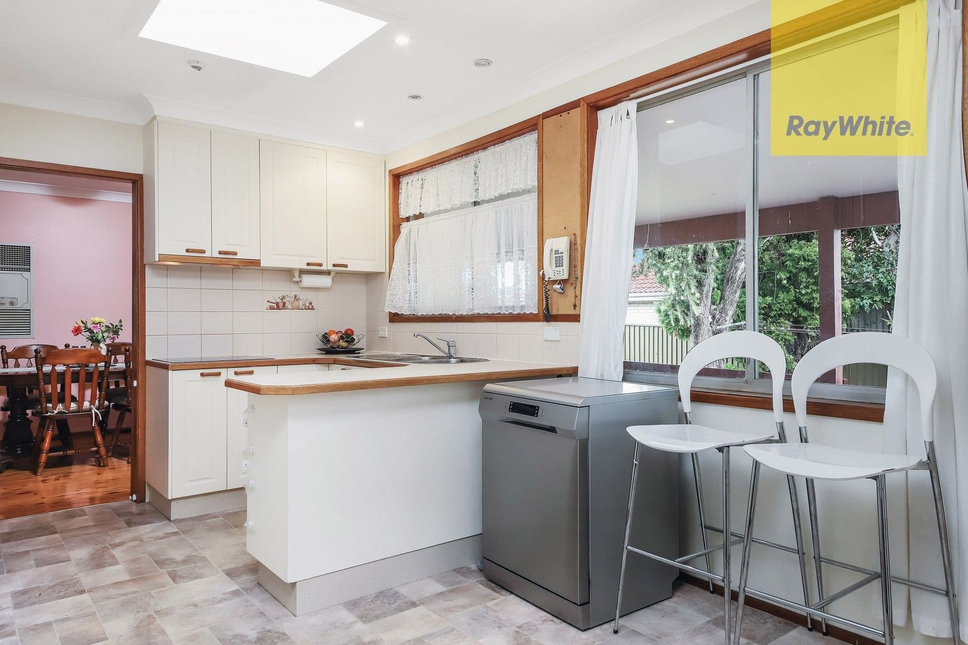 3 Attow Street, Winston Hills - Thumbnail 3