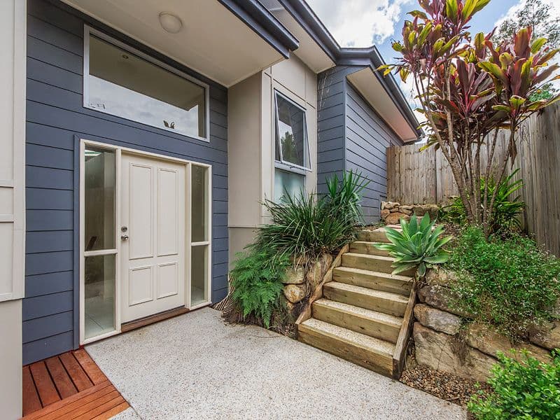 9 Tobermory Court, Merrimac QLD 4226, Merrimac - Thumbnail 2