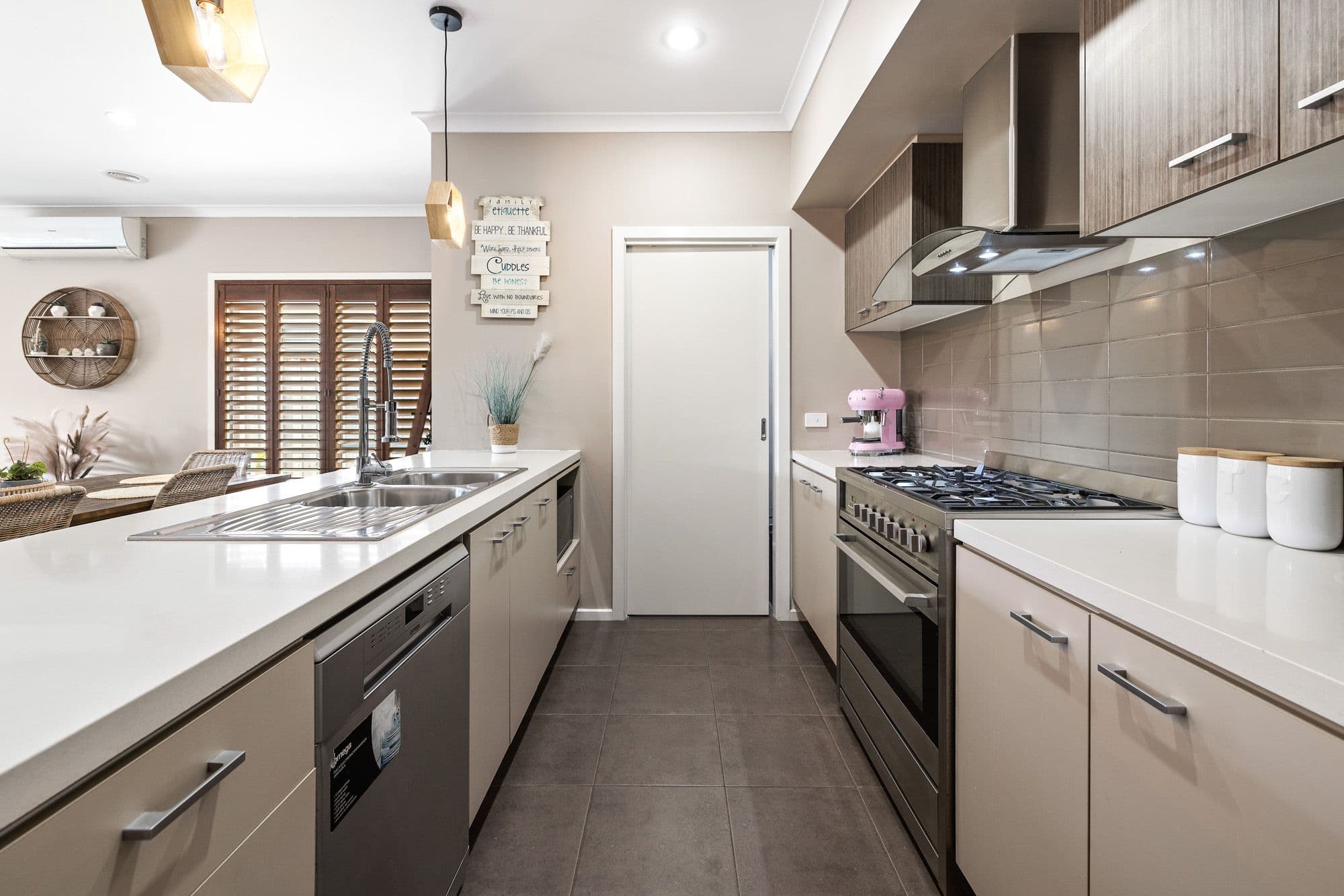 10 Focal Road, Werribee VIC 3030, Werribee - Thumbnail 3