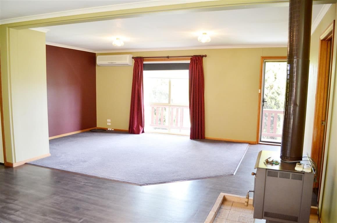 43 Booral Avenue, Tumut - Thumbnail 3