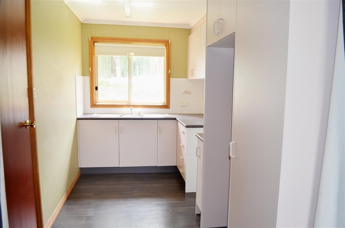 43 Booral Avenue, Tumut - Thumbnail 5