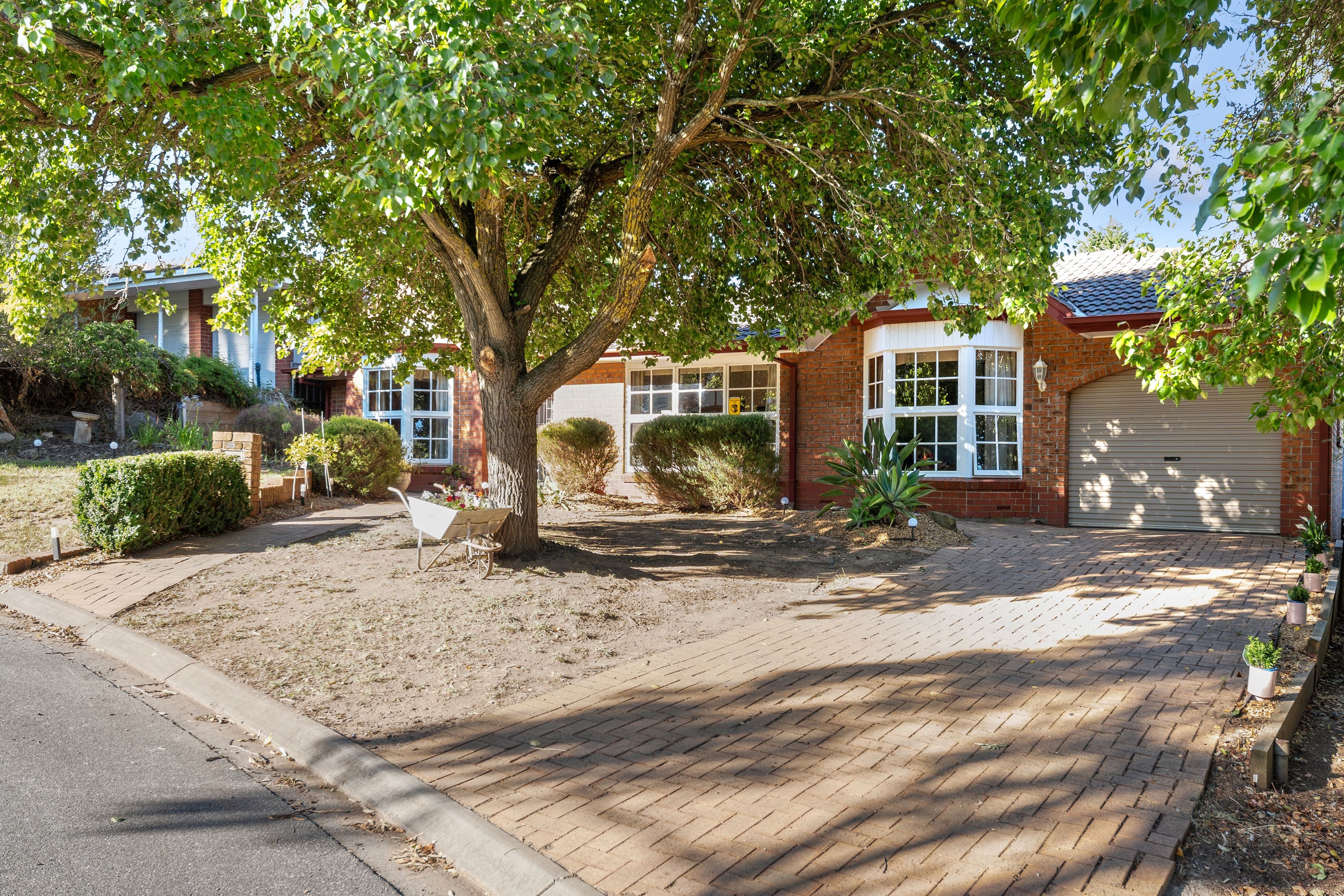 11 Austin Place, Wynn Vale SA 5127, Wynn Vale - Thumbnail 2