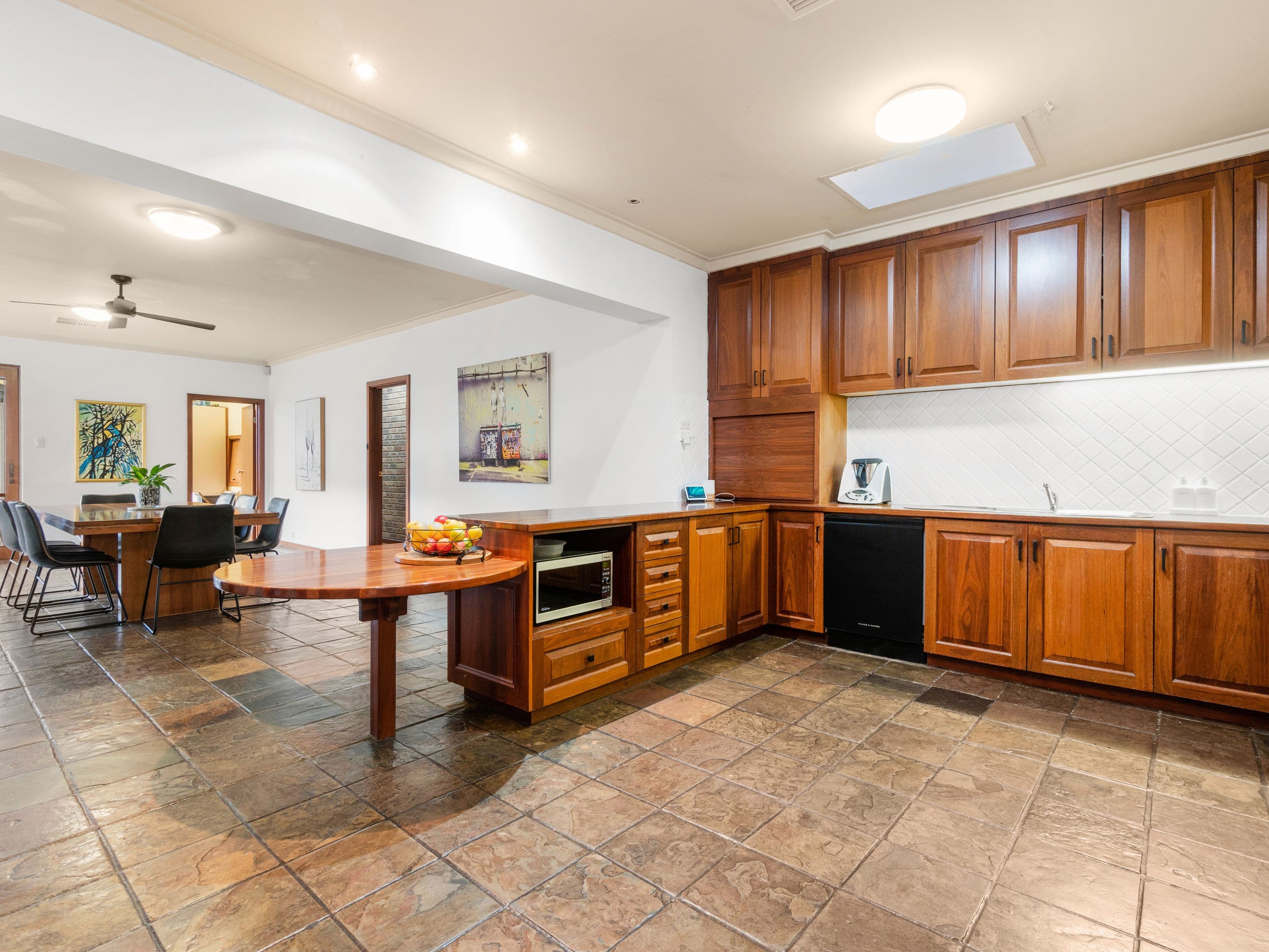 18 Unwin Crescent, Salter Point WA 6152, Salter Point - Thumbnail 4