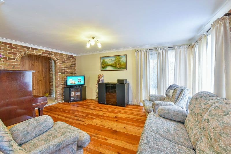 4 Plover Place, Ingleburn NSW 2565, Ingleburn - Thumbnail 2