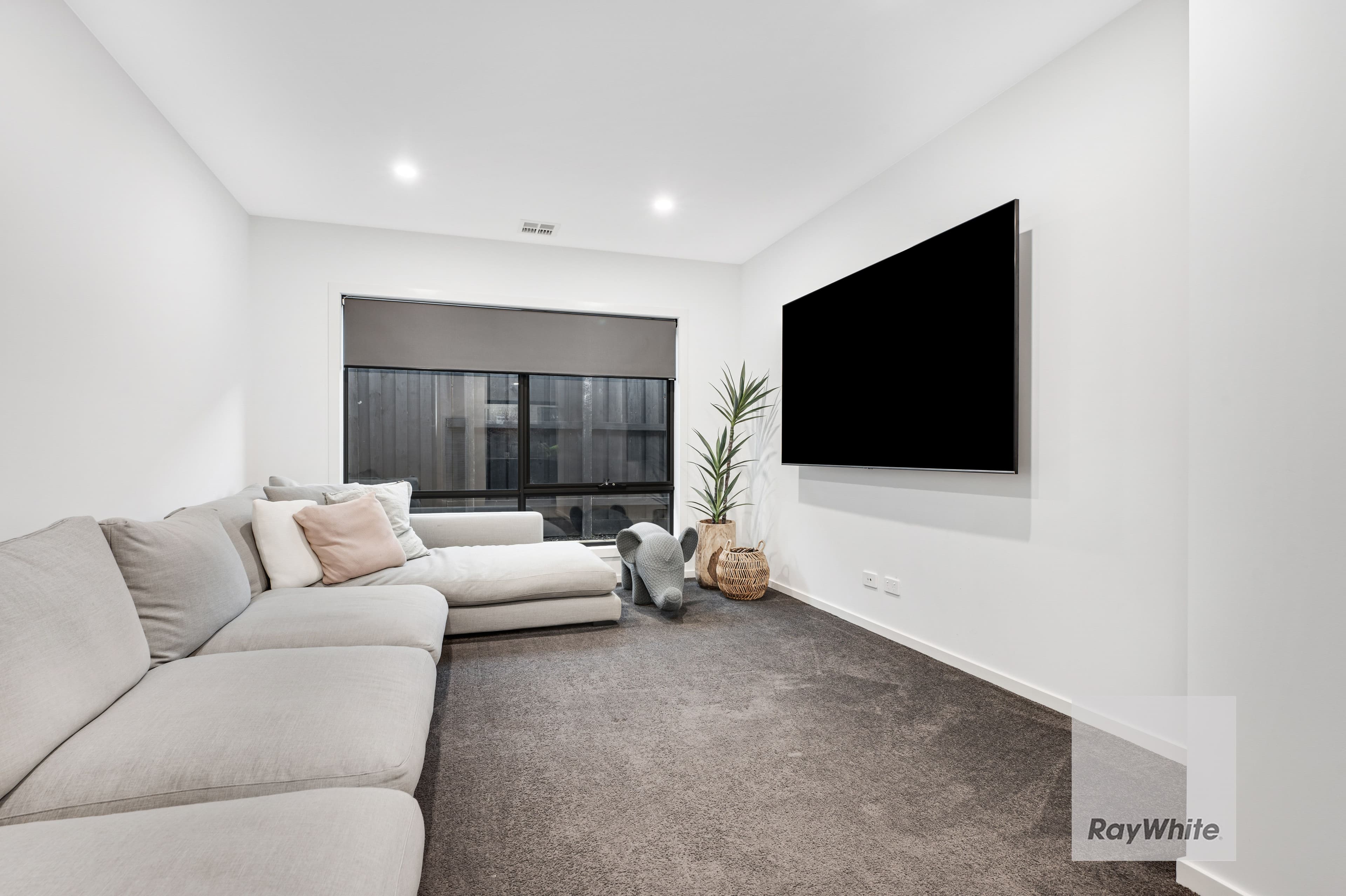 21 Wenlyan Drive, Greenvale VIC 3059, Greenvale - Thumbnail 4
