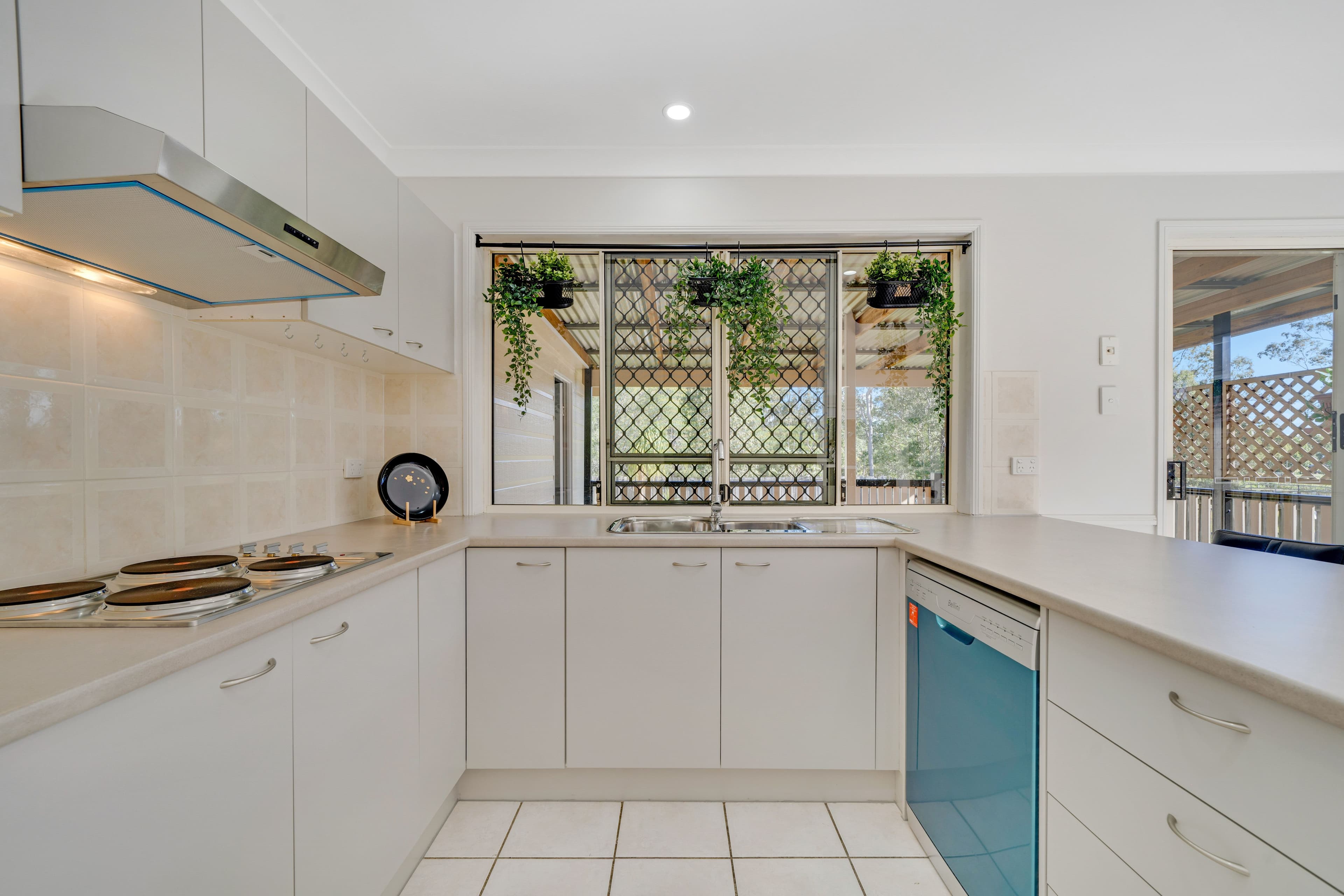 15 Jasmina Parade, Waterford QLD 4133, Waterford - Thumbnail 4