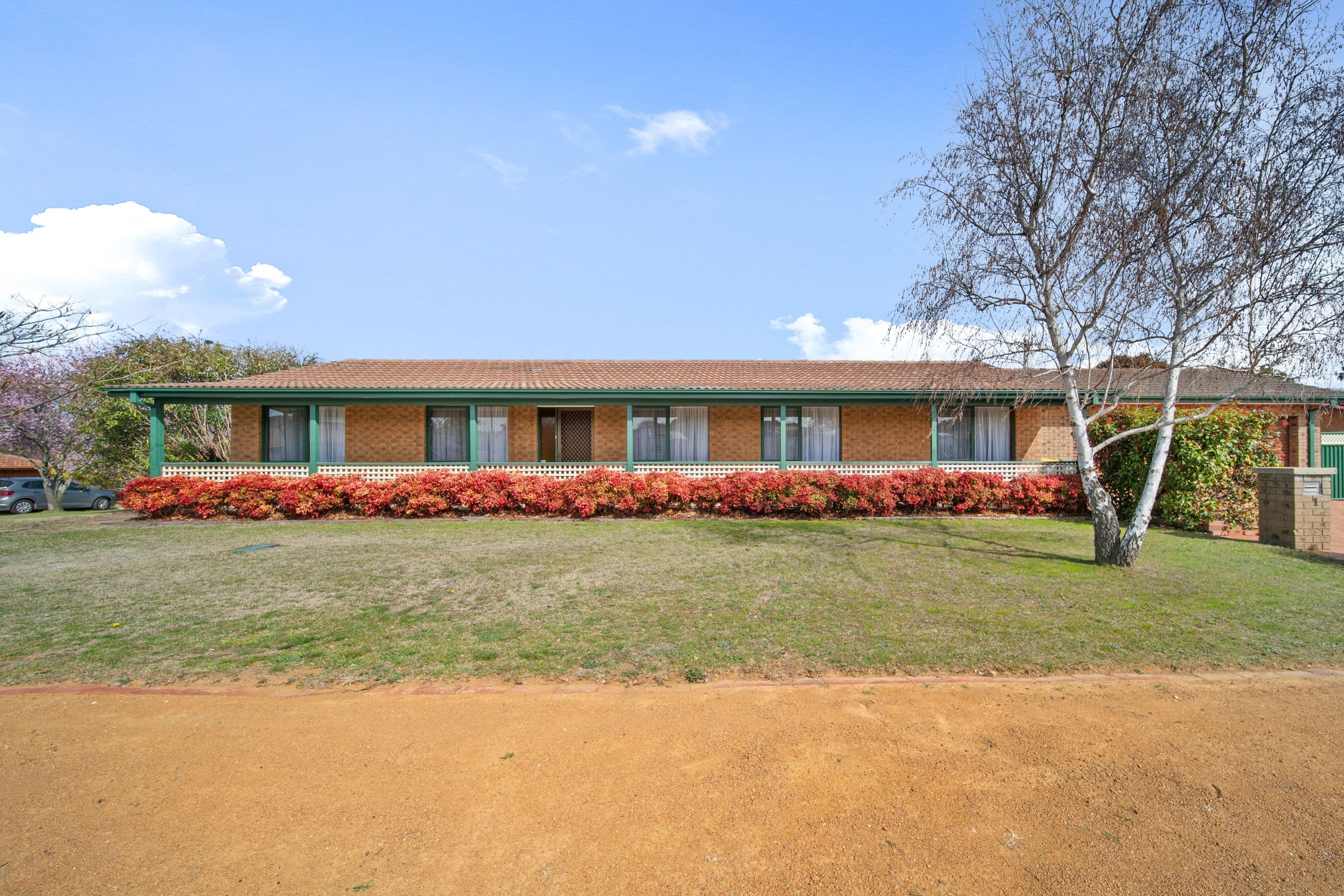1 Hynes Place, Chisholm ACT 2905, Chisholm - Thumbnail 2