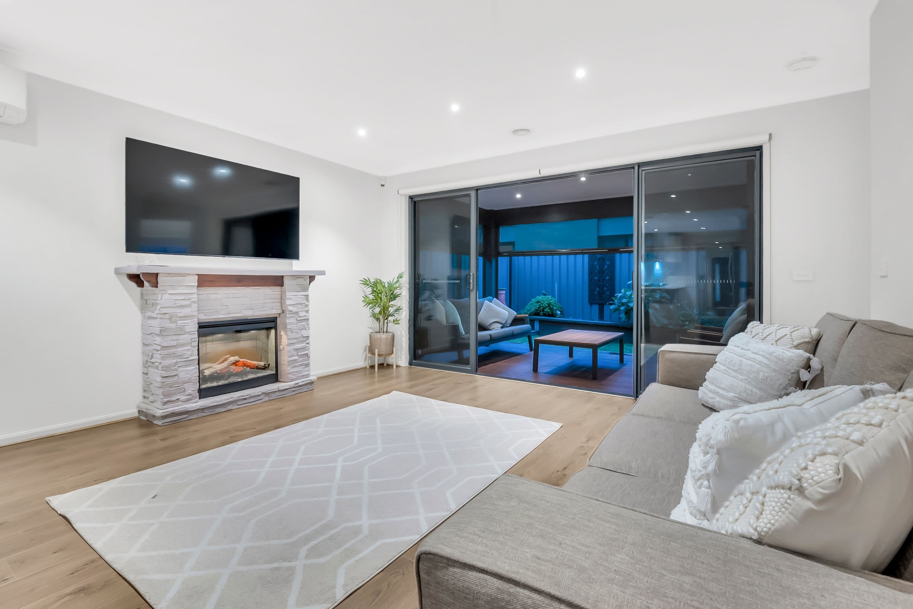 52 Peppertree Parade, Craigieburn VIC 3064, Craigieburn - Thumbnail 7
