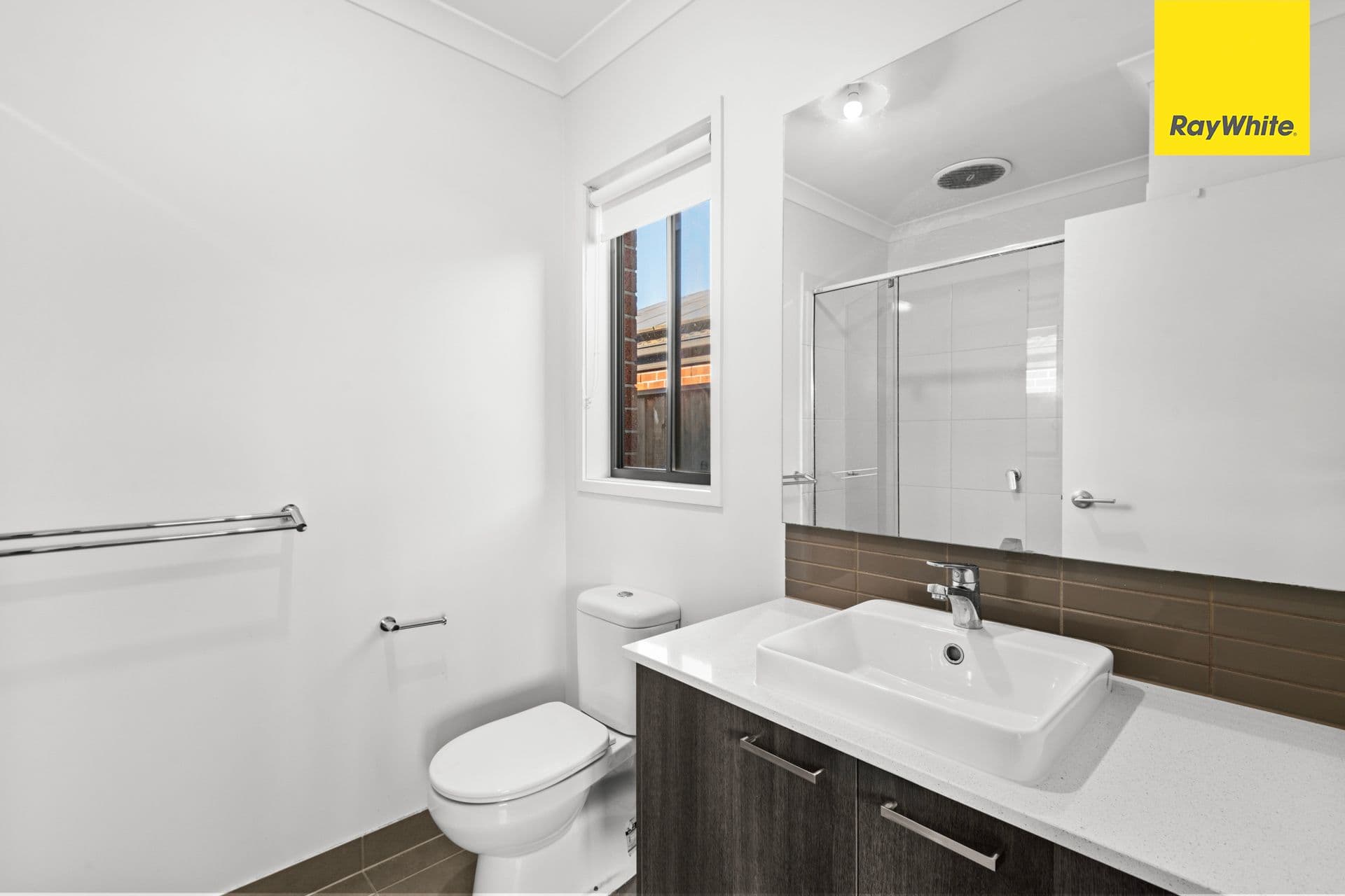 65 Bromley Circuit, THORNHILL PARK VIC 3335, Thornhill Park - Thumbnail 3
