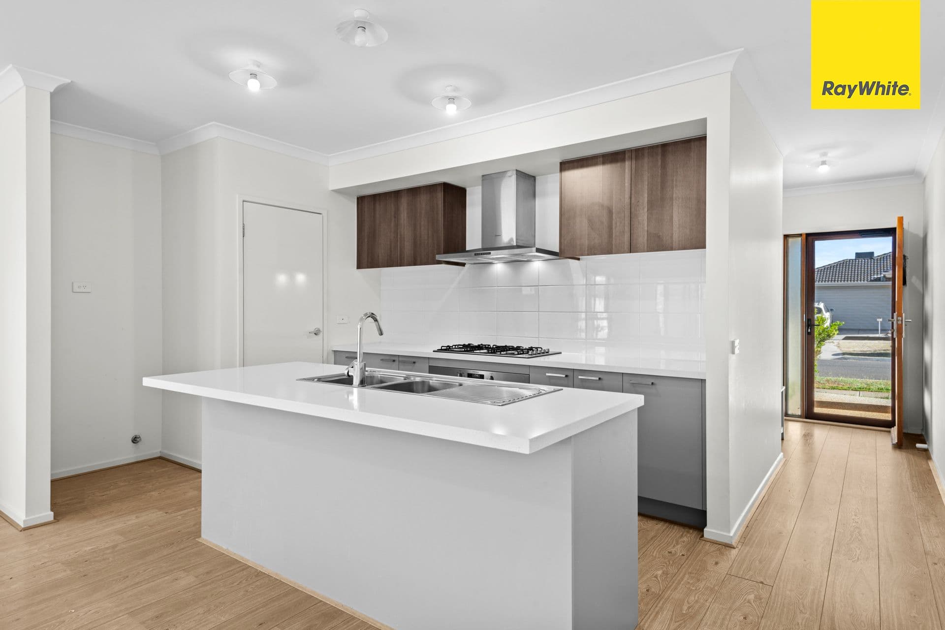 65 Bromley Circuit, THORNHILL PARK VIC 3335, Thornhill Park - Thumbnail 4