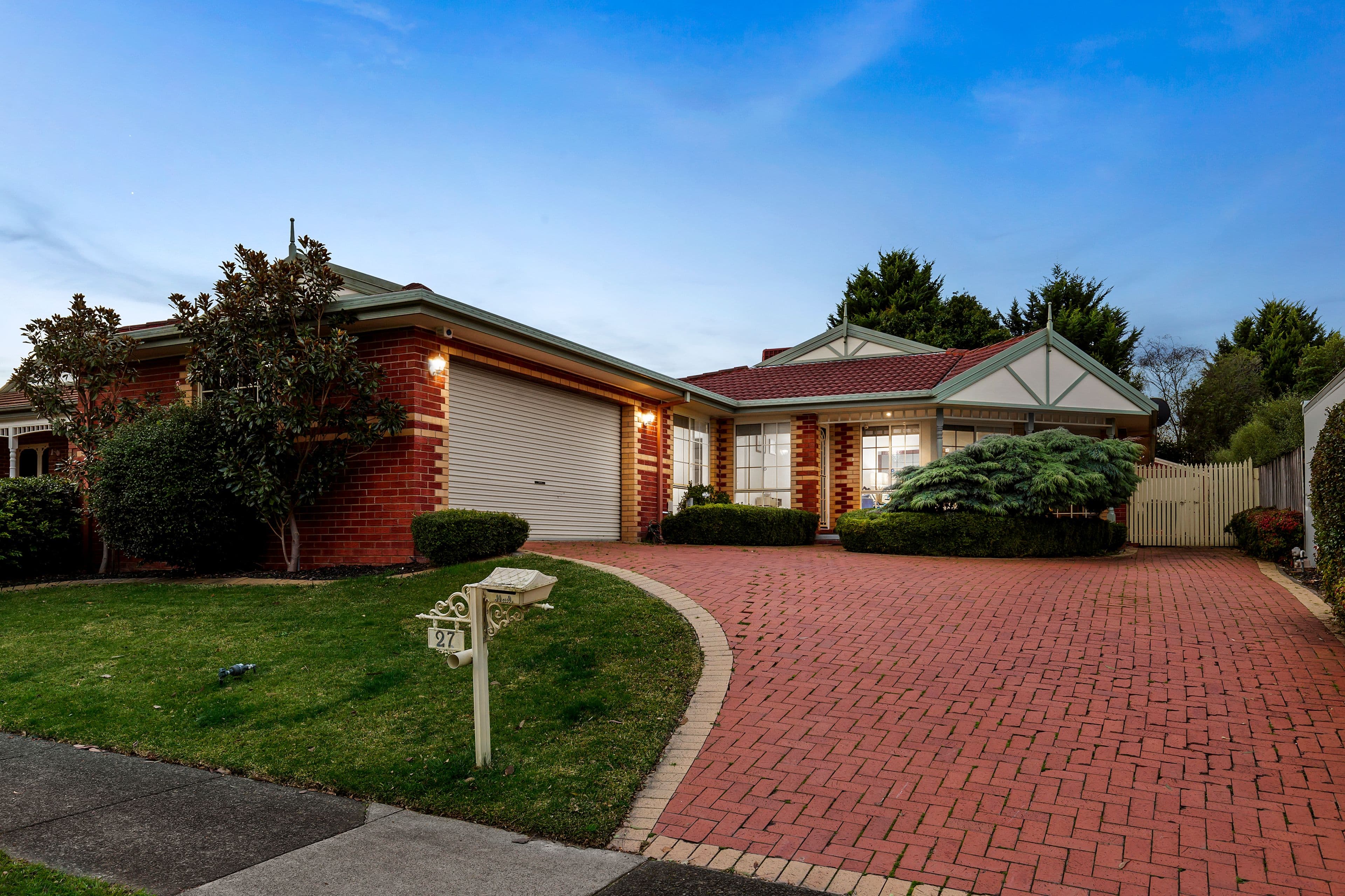 27 Aumann Court, Croydon North VIC 3136, Croydon North - Image 1