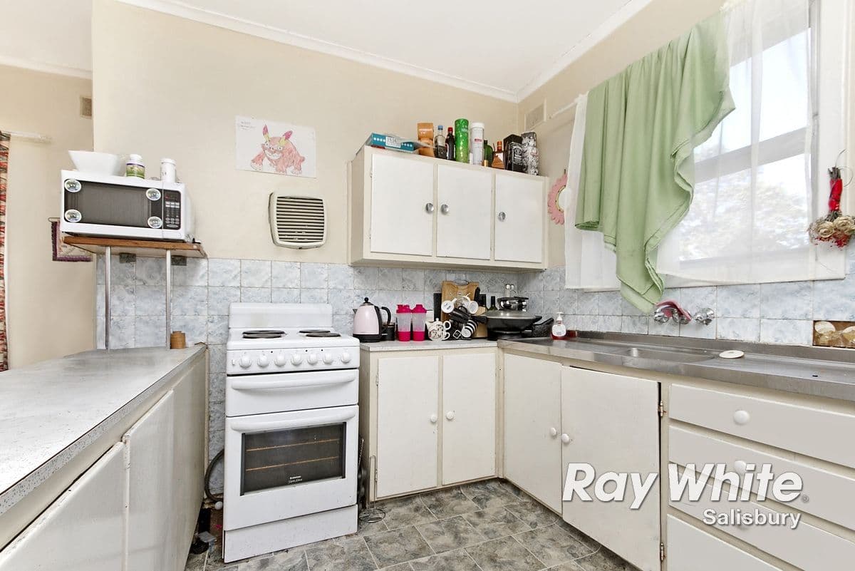 18 Bell Street, SMITHFIELD PLAINS SA 5114, Smithfield Plains - Thumbnail 3