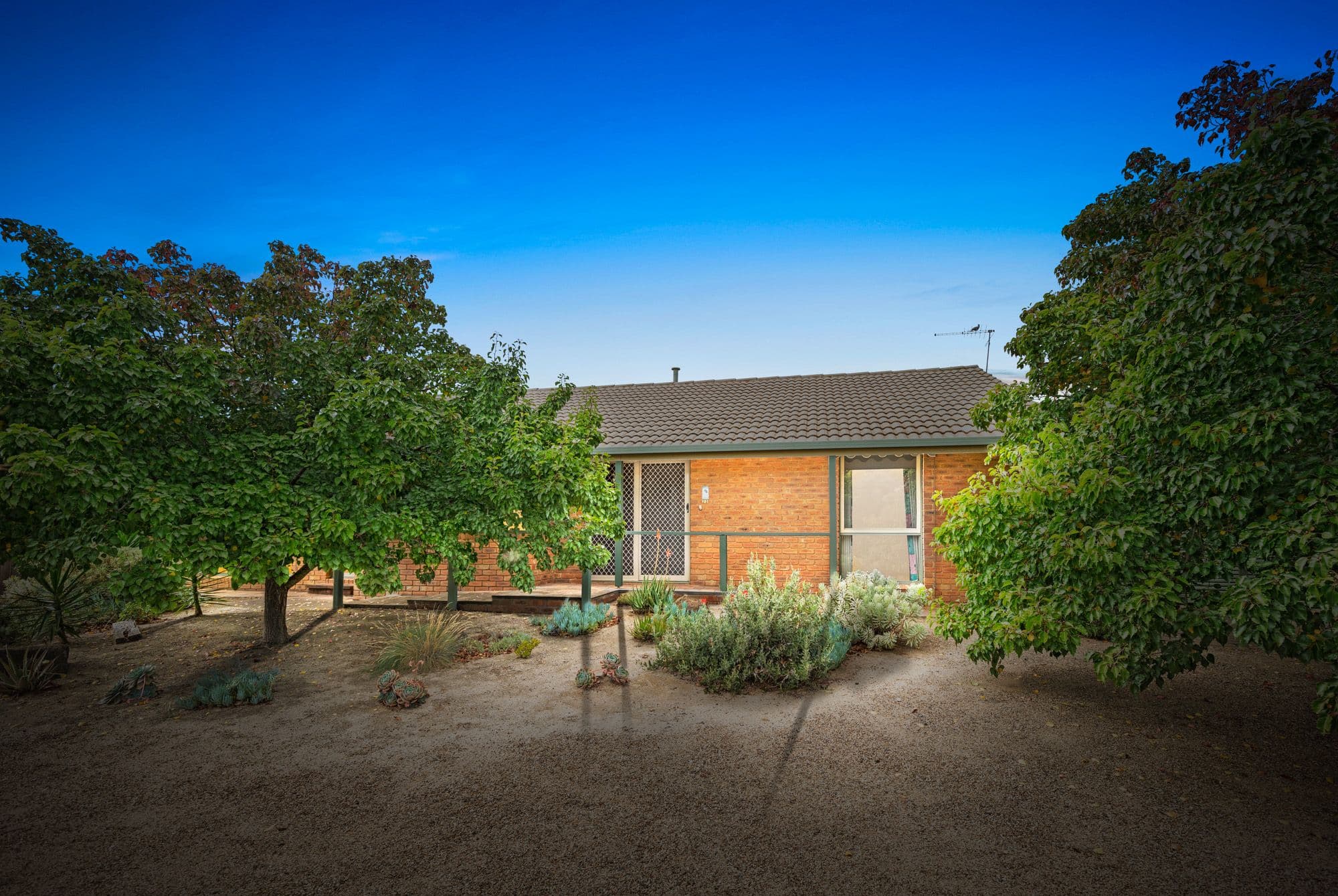 21 Enfield Avenue, Werribee VIC 3030, Werribee - Image 1