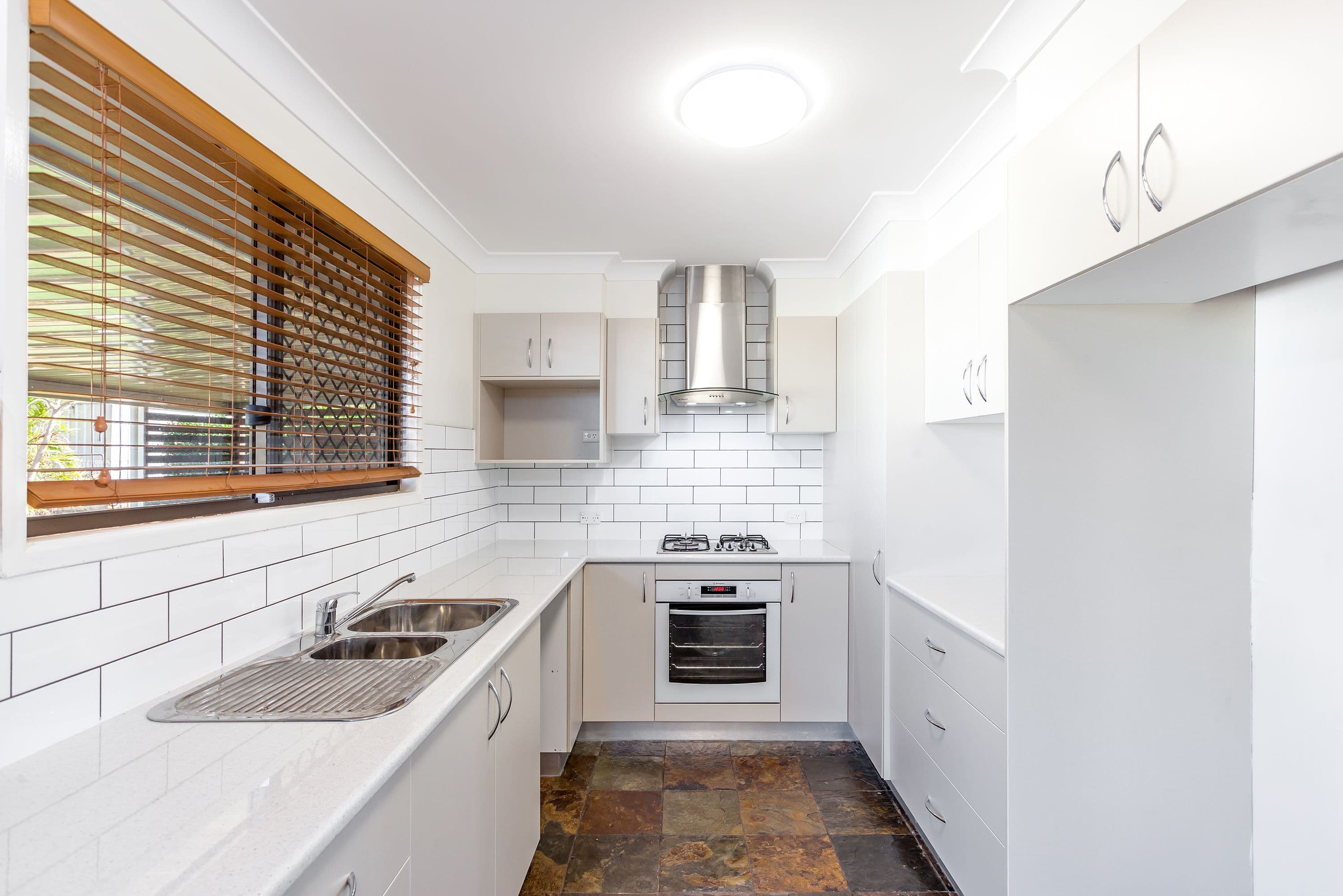 16 Seppelt Street, Wilsonton Heights QLD 4350, Wilsonton Heights - Thumbnail 3
