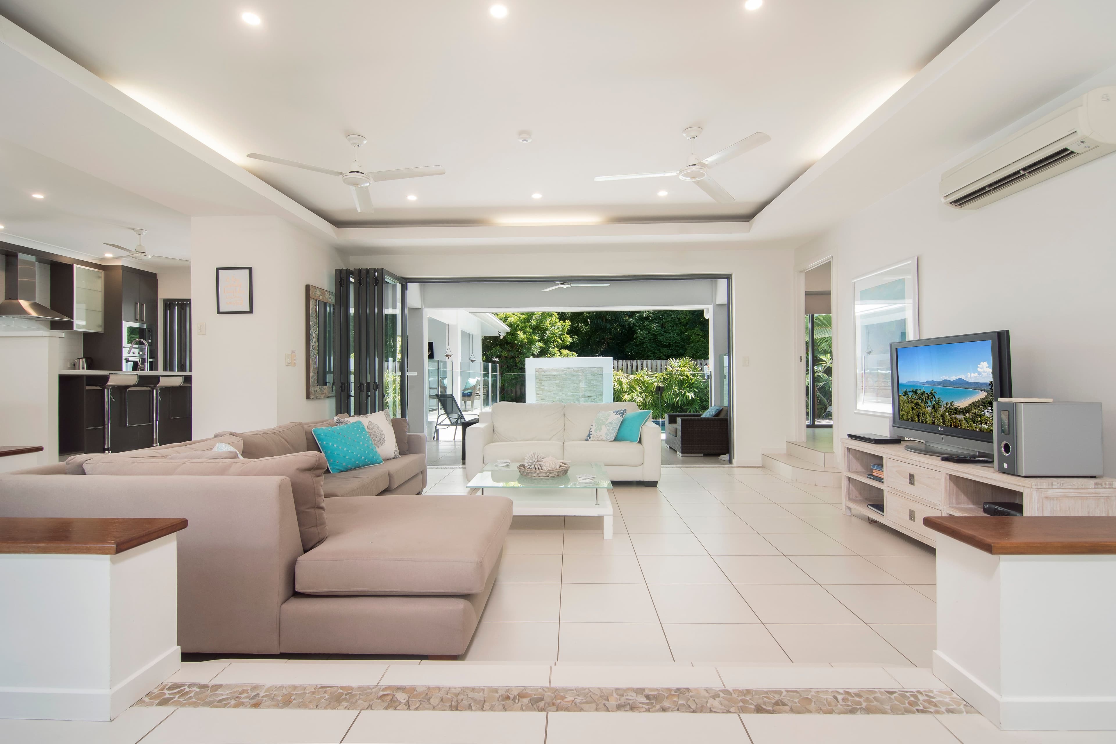 14 Barrier Street, PORT DOUGLAS QLD 4877, Port Douglas - Thumbnail 2