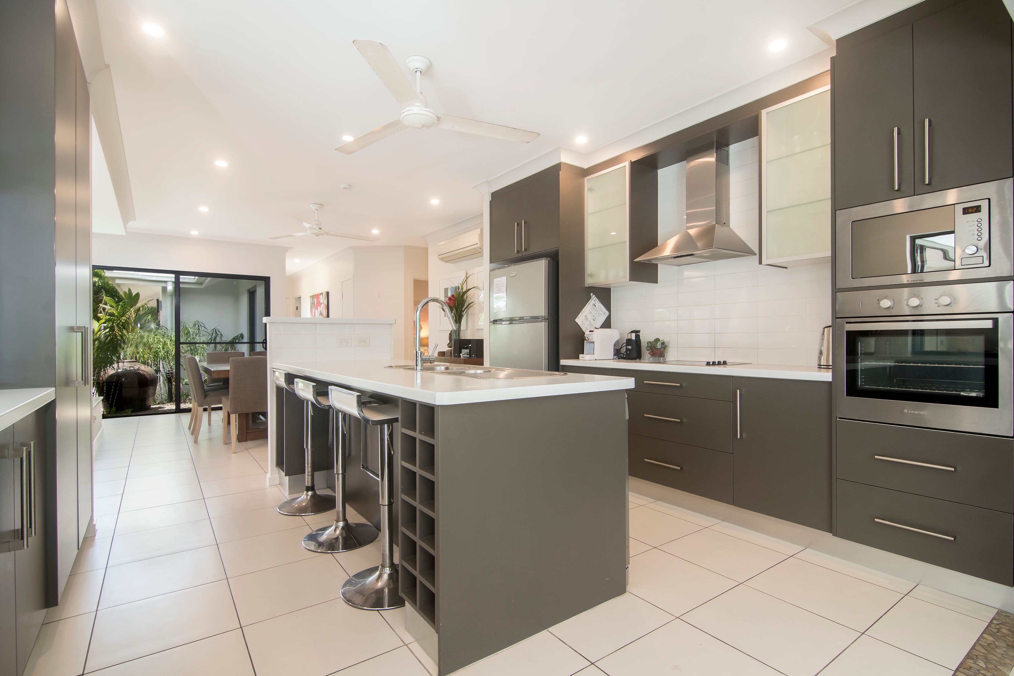 14 Barrier Street, PORT DOUGLAS QLD 4877, Port Douglas - Thumbnail 3