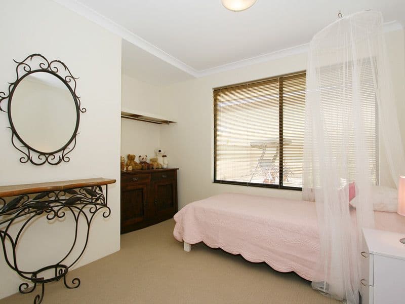 29 Nambung Crescent, BIBRA LAKE WA 6163, Bibra Lake - Thumbnail 8