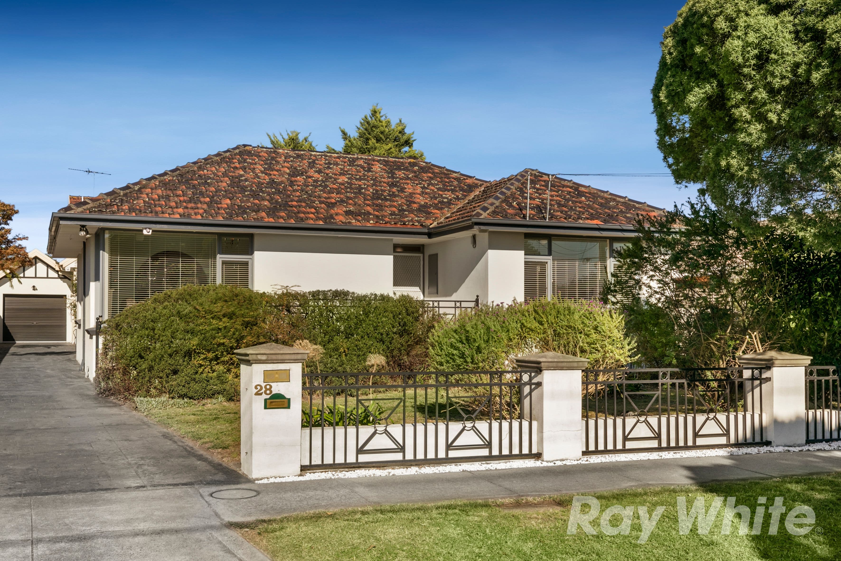 28 Leicester Avenue, Glen Waverley VIC 3150, Glen Waverley - Image 1