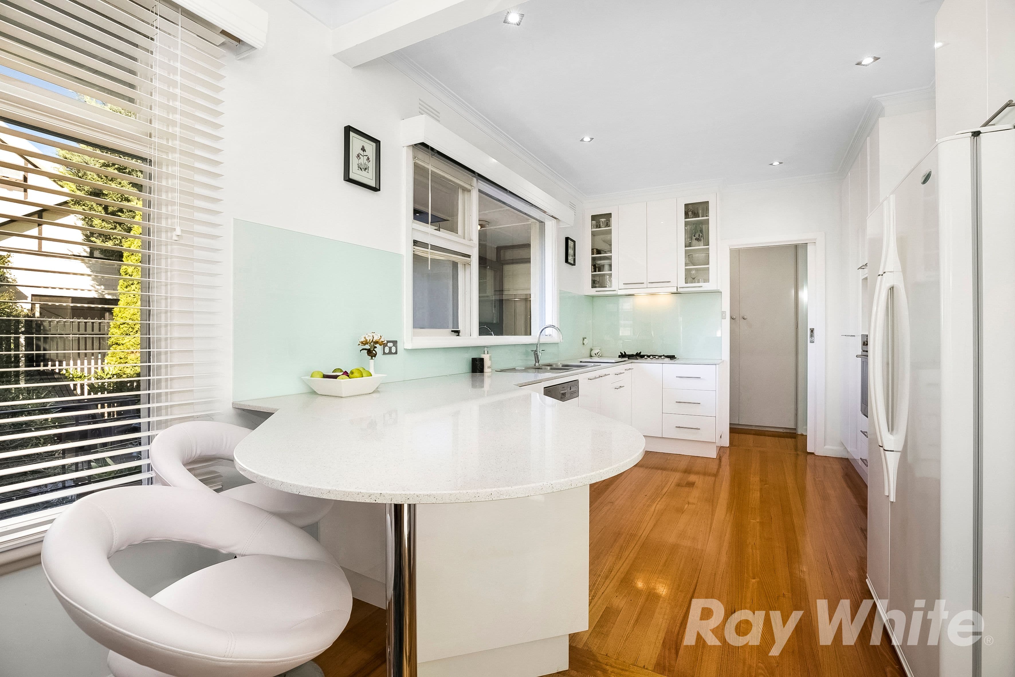 28 Leicester Avenue, Glen Waverley VIC 3150, Glen Waverley - Thumbnail 2