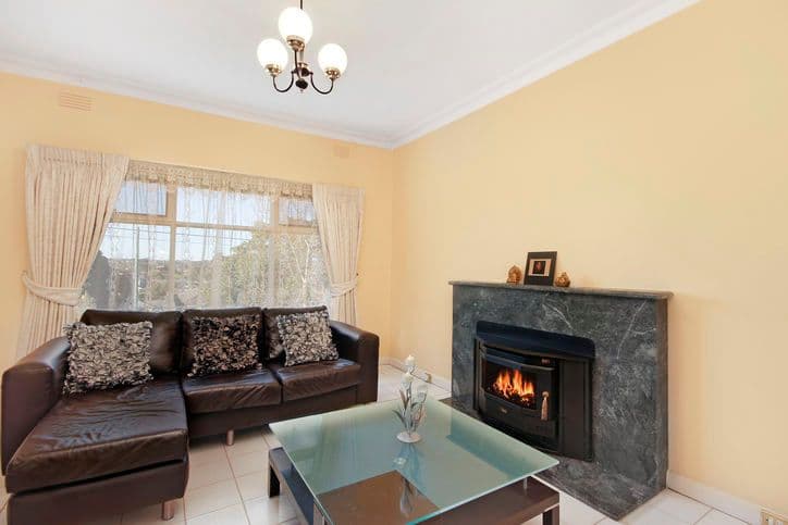 19 Prospect Road, BULLEEN VIC 3105, Bulleen - Thumbnail 2