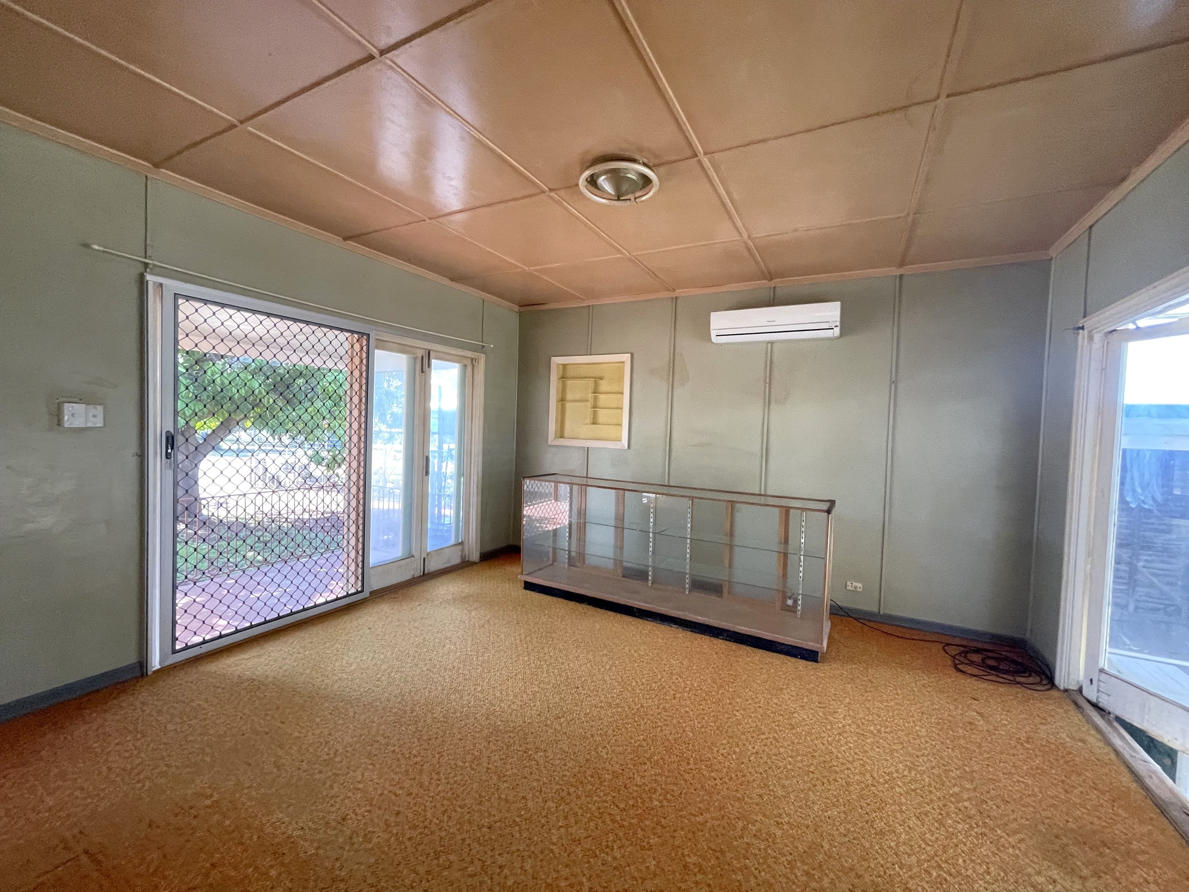 56 Porter Street, Aramac QLD 4726, Aramac - Thumbnail 2