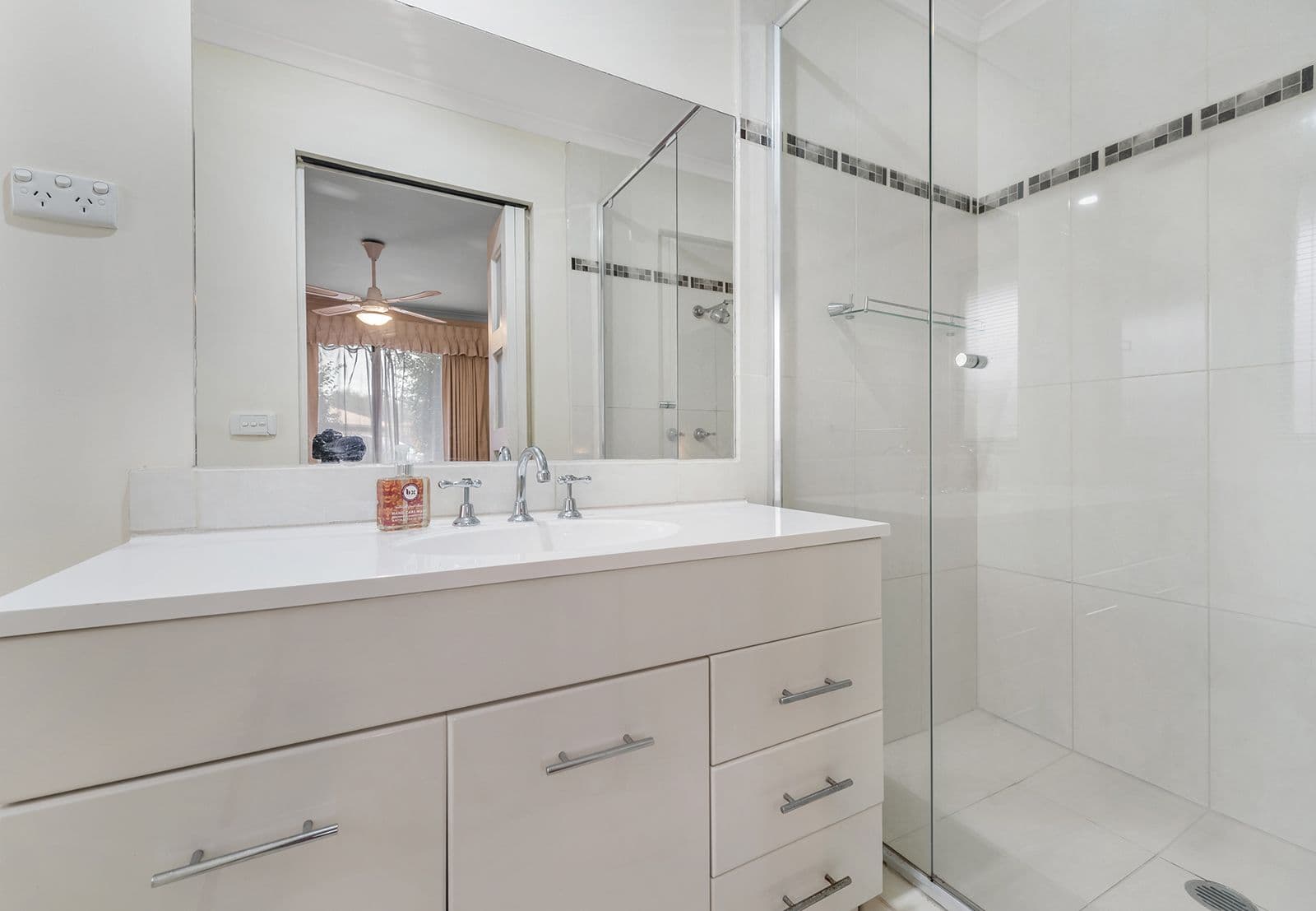11 Finden Court, Craigieburn VIC 3064, Craigieburn - Thumbnail 7