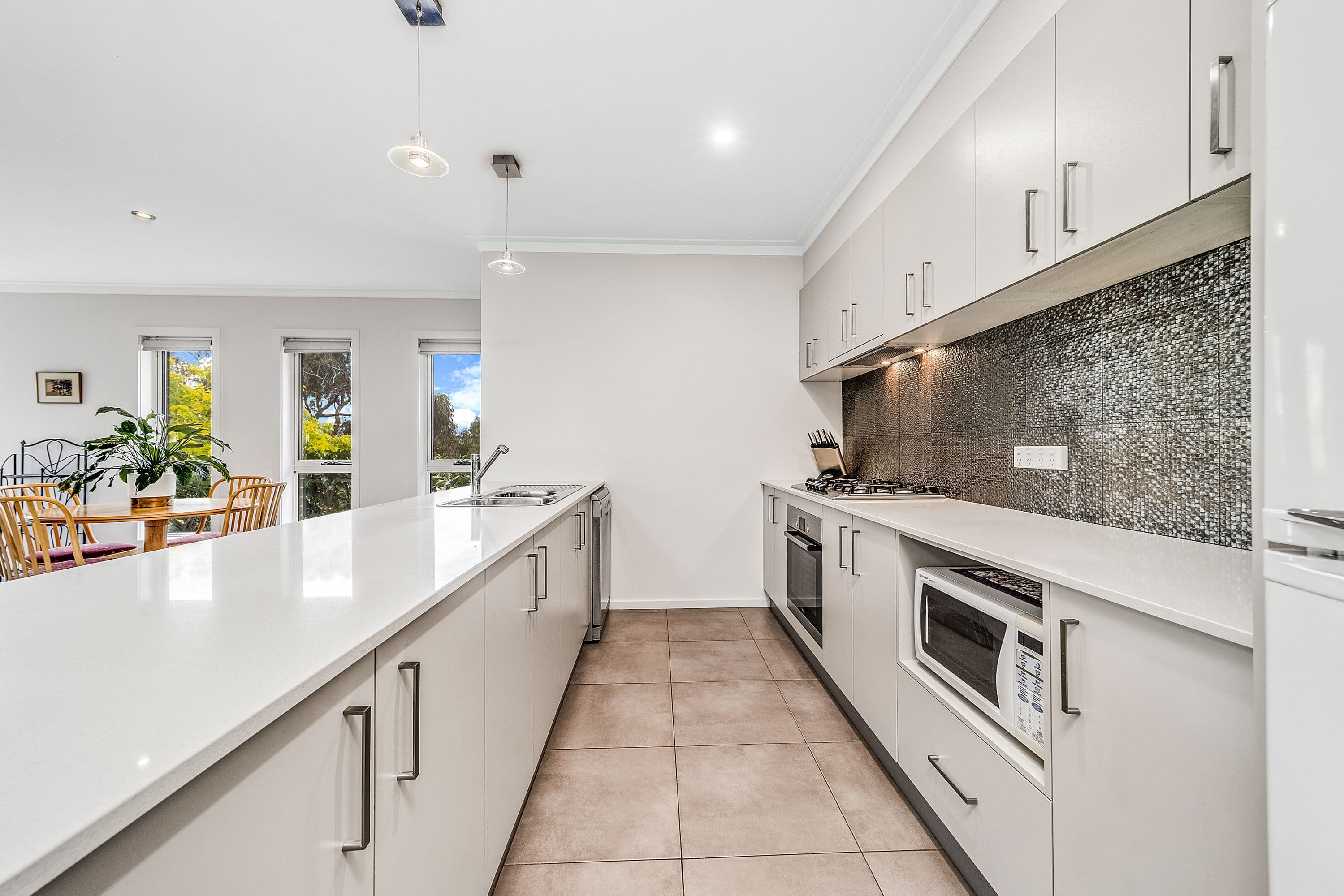 2 Cooley Crescent, Casey ACT 2913, Casey - Thumbnail 6