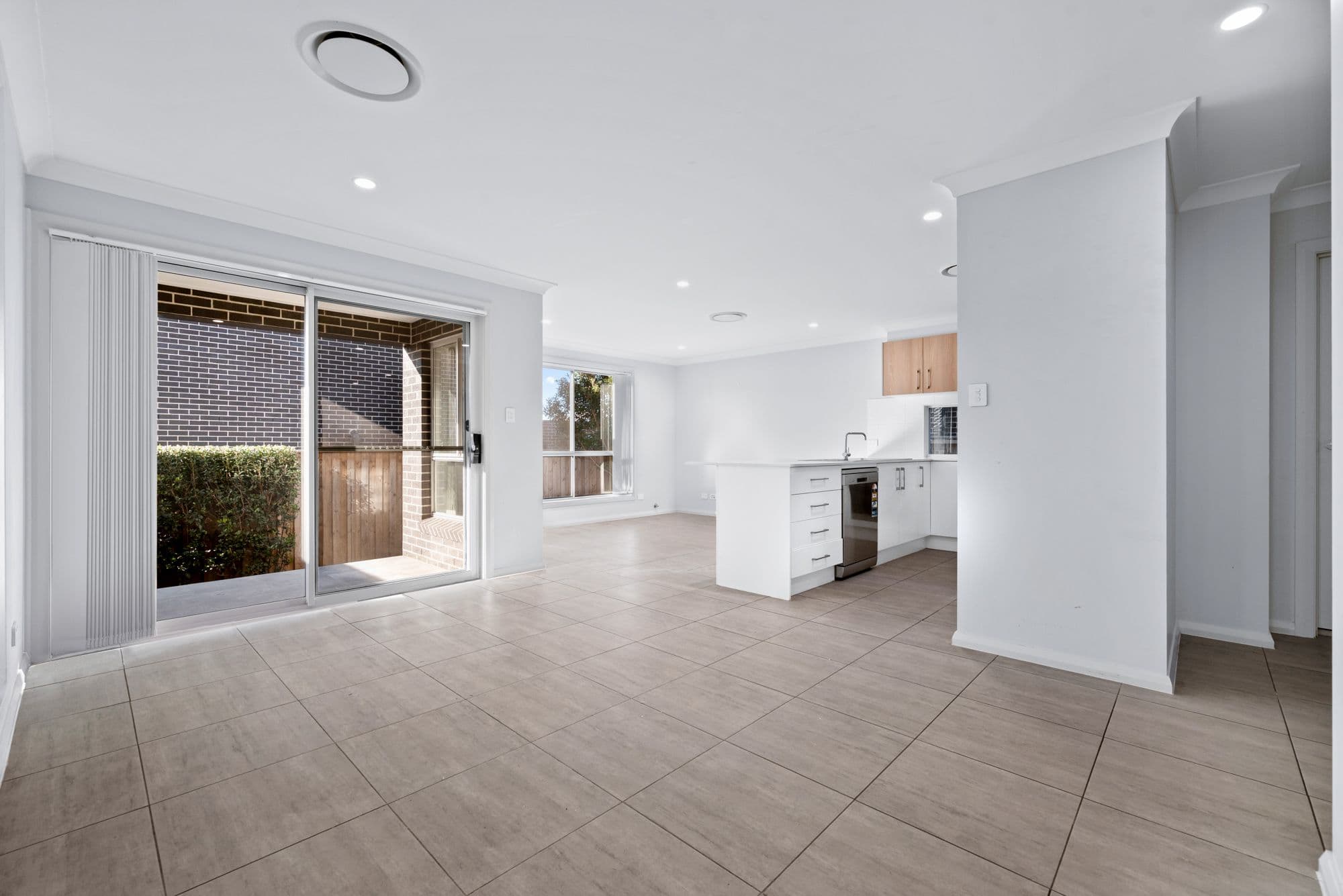 364 South Circuit, Oran Park NSW 2570, Oran Park - Thumbnail 5
