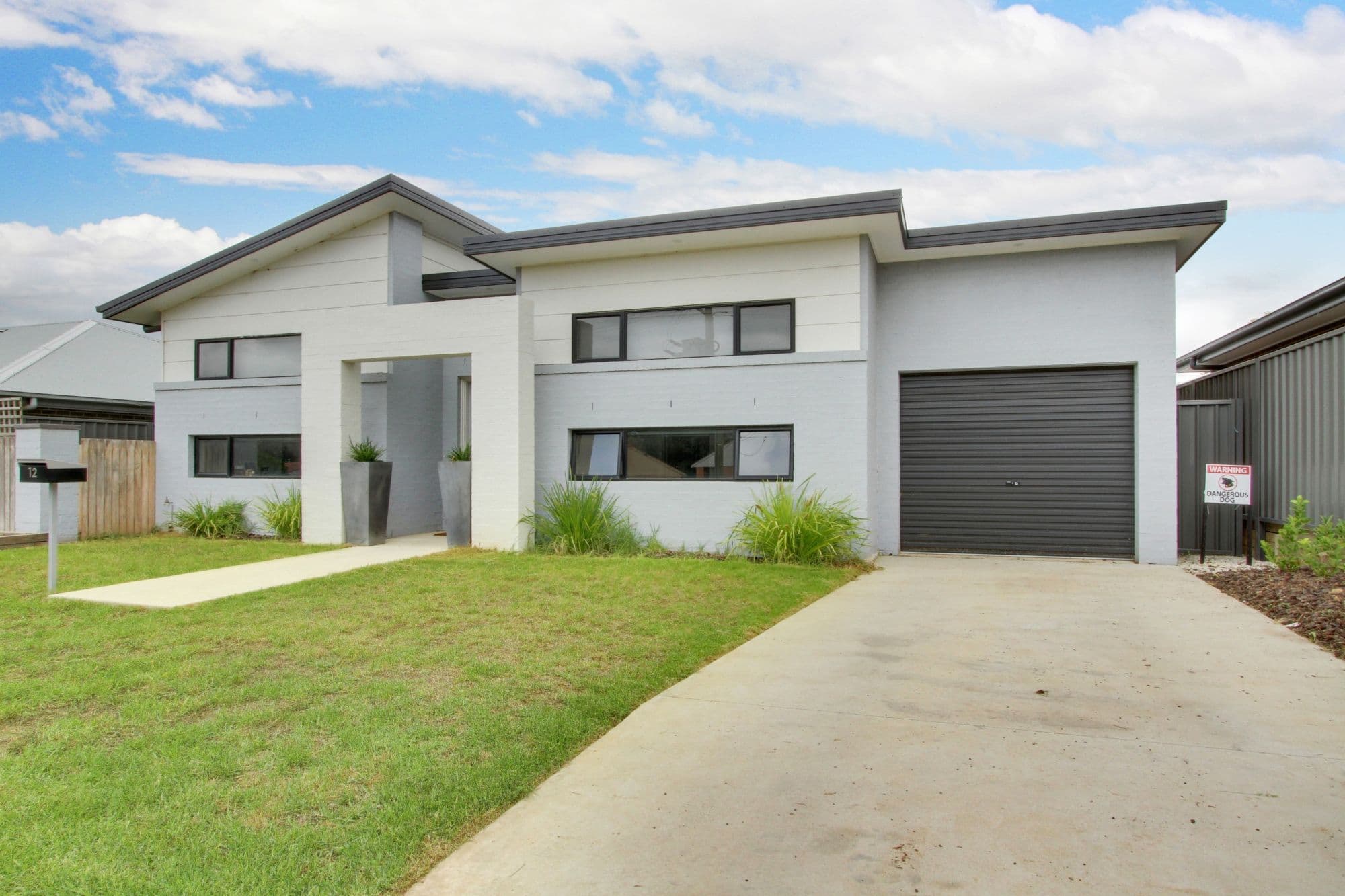 12 Wollondilly Avenue, Goulburn - Thumbnail 2