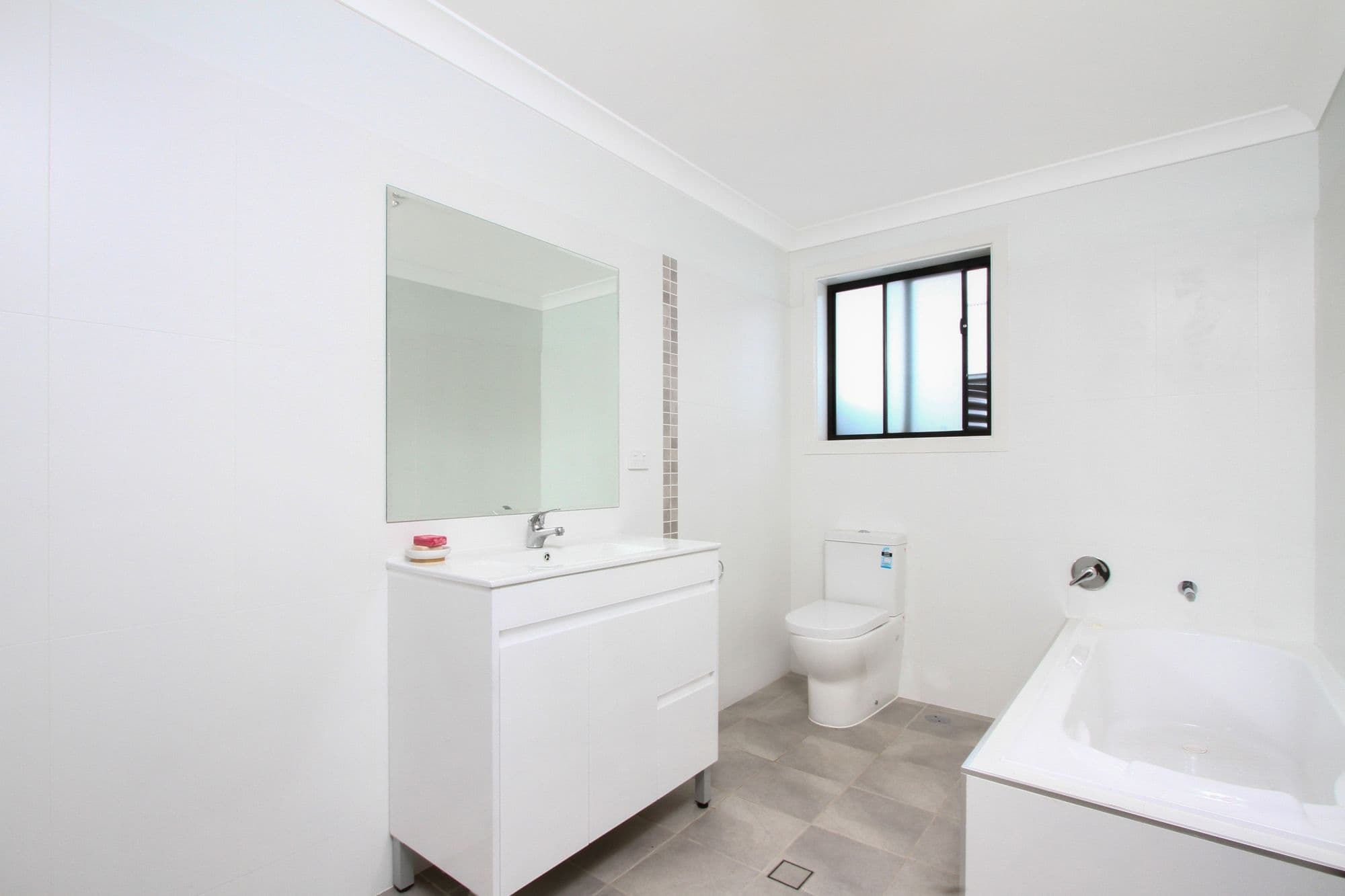 12 Wollondilly Avenue, Goulburn - Thumbnail 6
