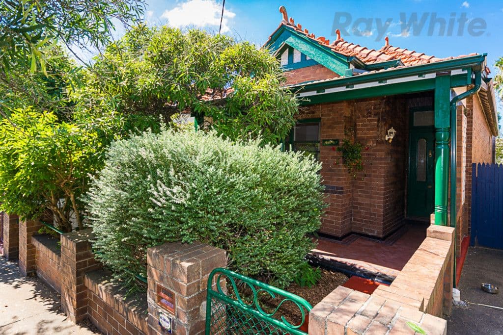 14 Moonbie Street, Summer Hill - Image 1